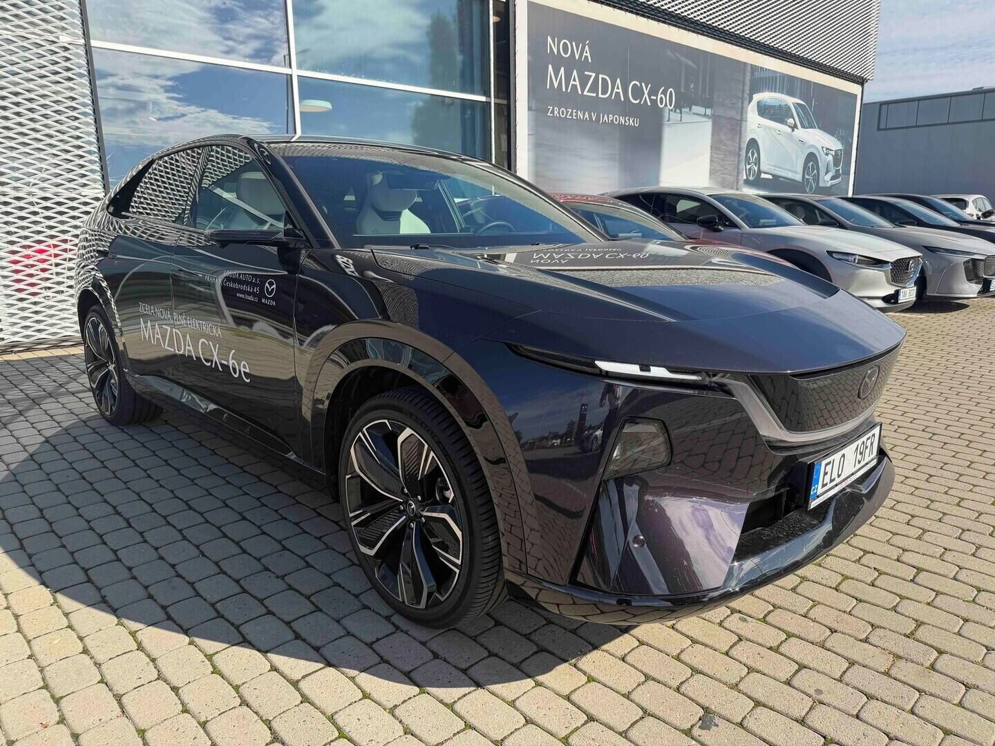 Mazda CX-6e, 2026  5WGN EV 258ps 1AT Takumi - fotka 3