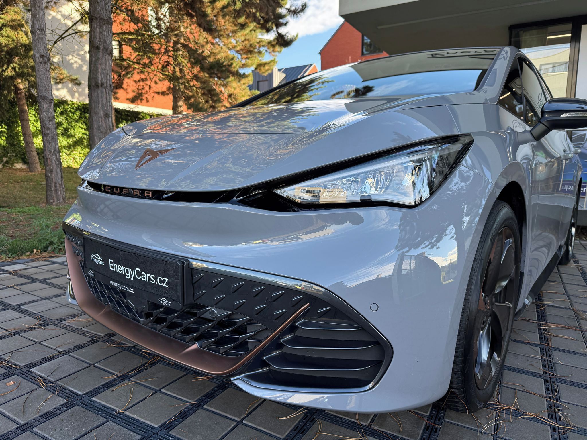 Cupra Born, 150kW 360° kamera HUD 62kWh - fotka 5