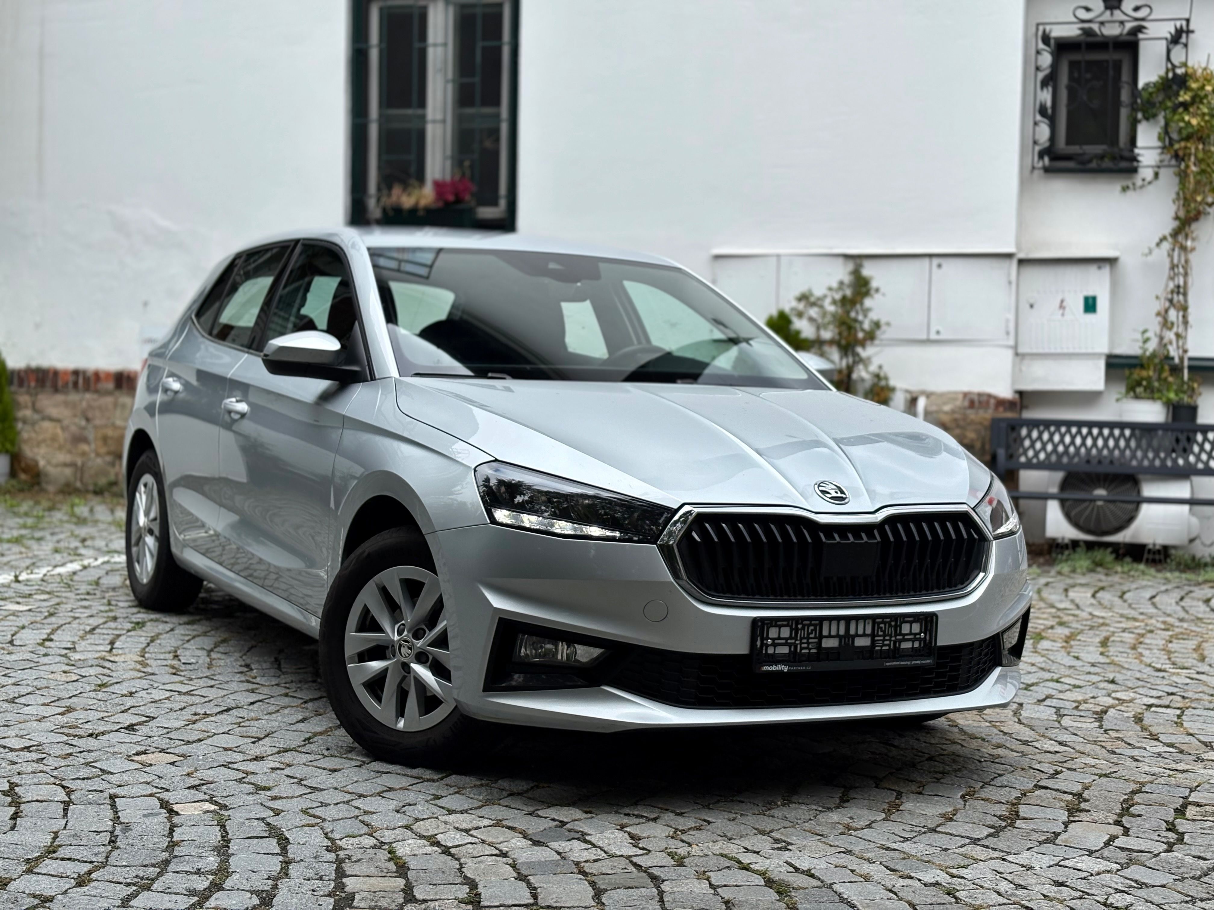 Škoda Fabia, 1.0 TSI, STYLE, 2023, v záruce - fotka 4