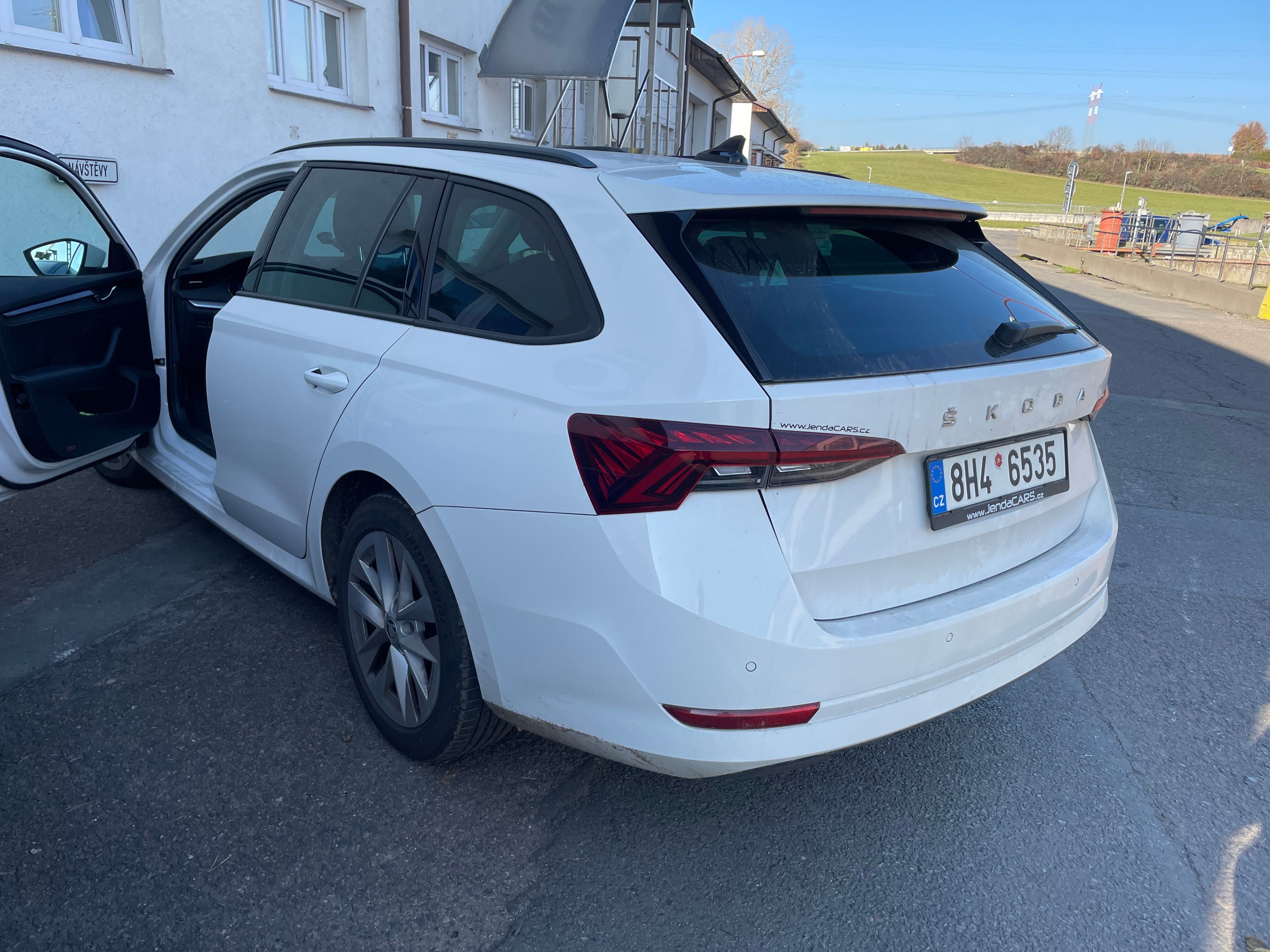 Škoda Octavia - fotka 5