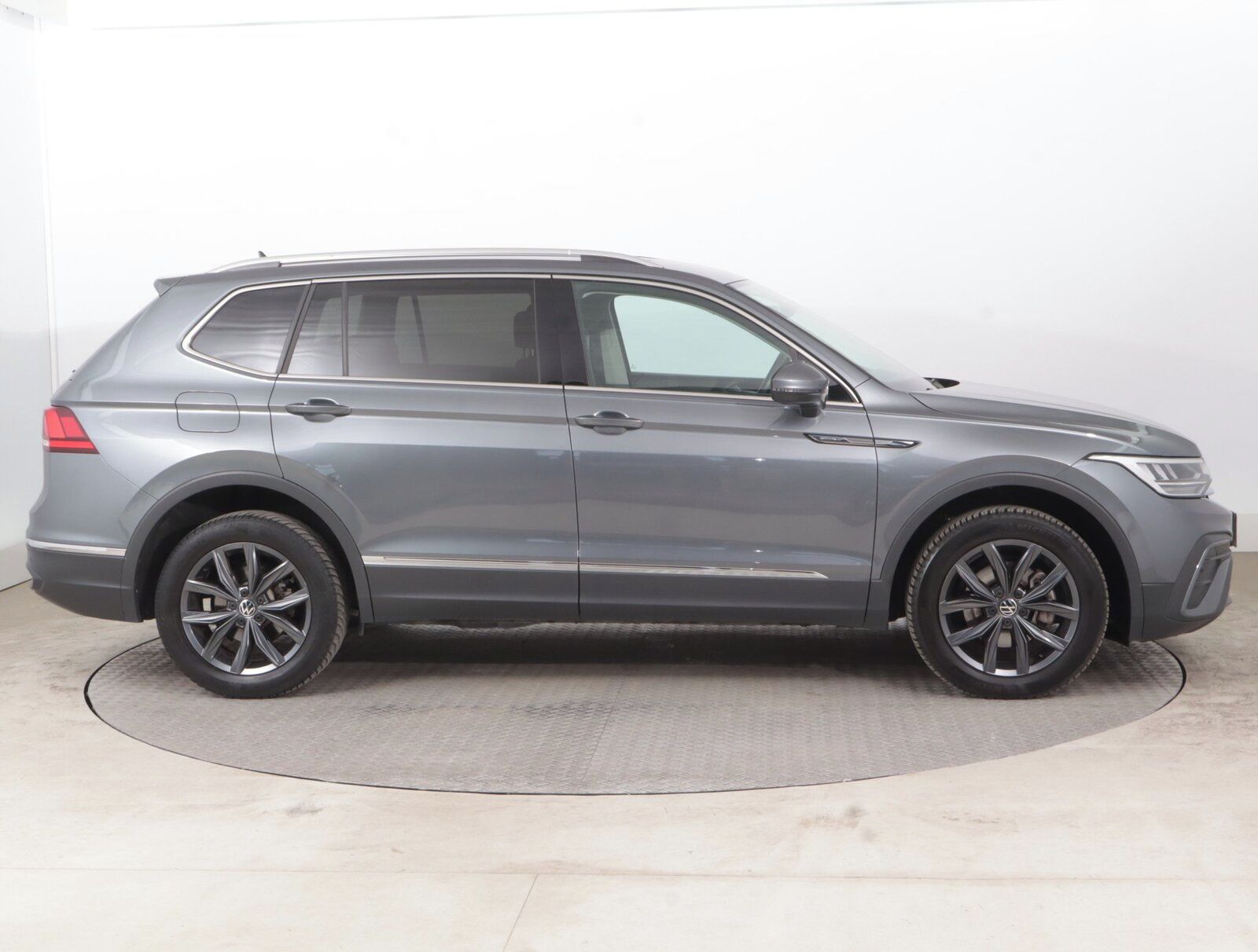 Volkswagen Tiguan Allspace, 2.0 TDI, Life, Automat, 7 míst - fotka 6