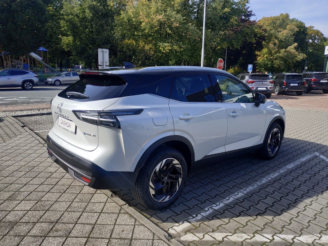 Nissan Qashqai, ePOWER 205k 2WD, SKLADEM - fotka 5