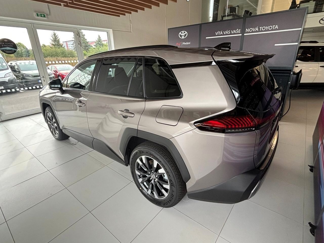 Toyota Rav4, 2,5 Comfort Business AWD PHEV - fotka 5