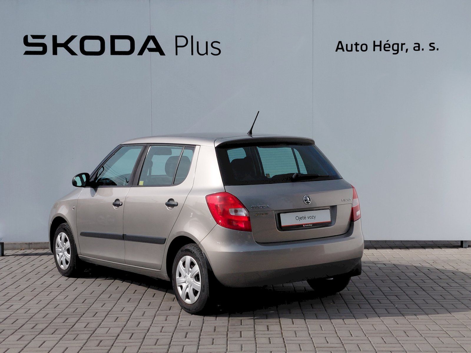 Škoda Fabia, 1.2 12V HTP 51kW Active Tour - fotka 6