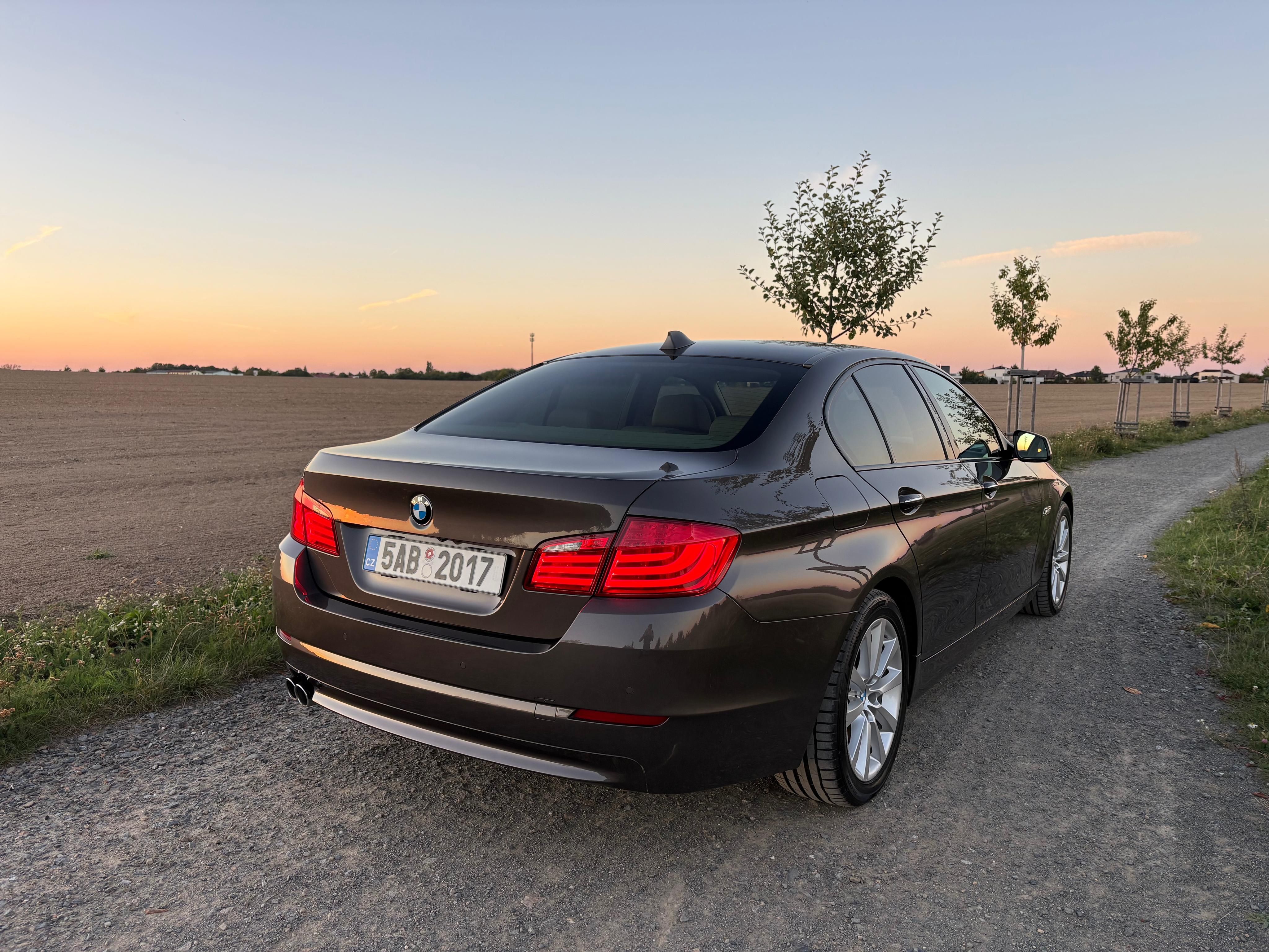 BMW Řada 5, BMW 530d comfort seats,HUD,ČR - fotka 3