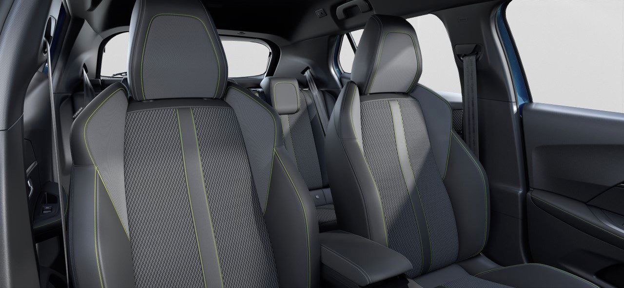 Peugeot 2008, GT PureTech 130 - fotka 6
