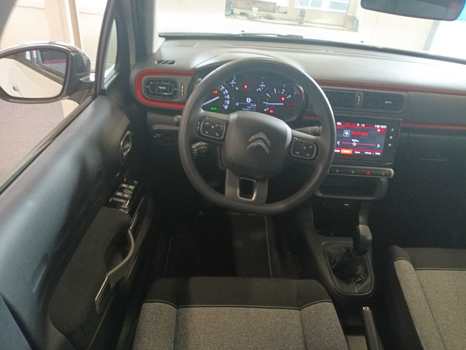 Citroën C3, 1.2 PureTech, ČR,1.maj - fotka 3