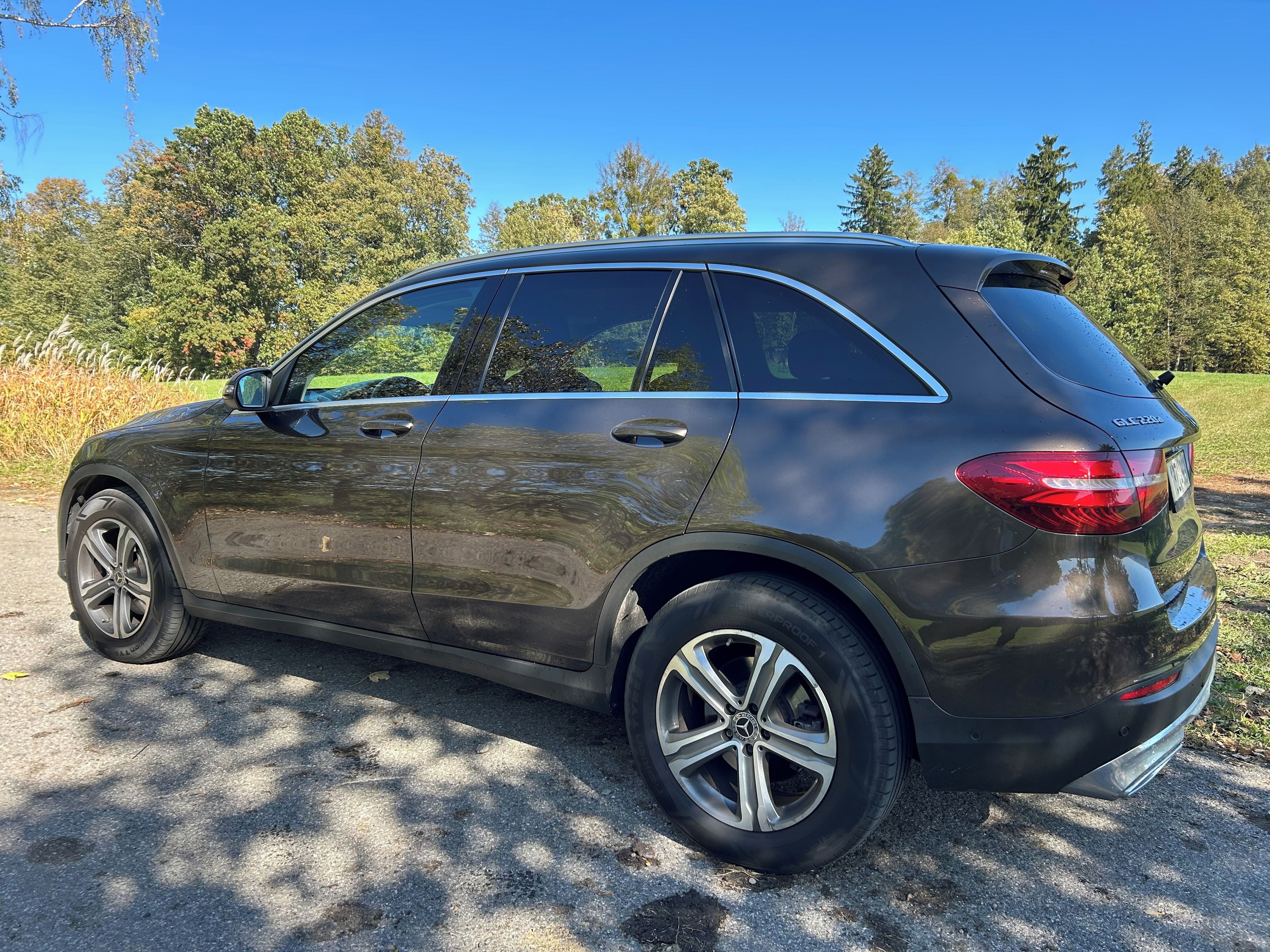 Mercedes-Benz GLC, 220 D 4MATIC, servisováno - fotka 3