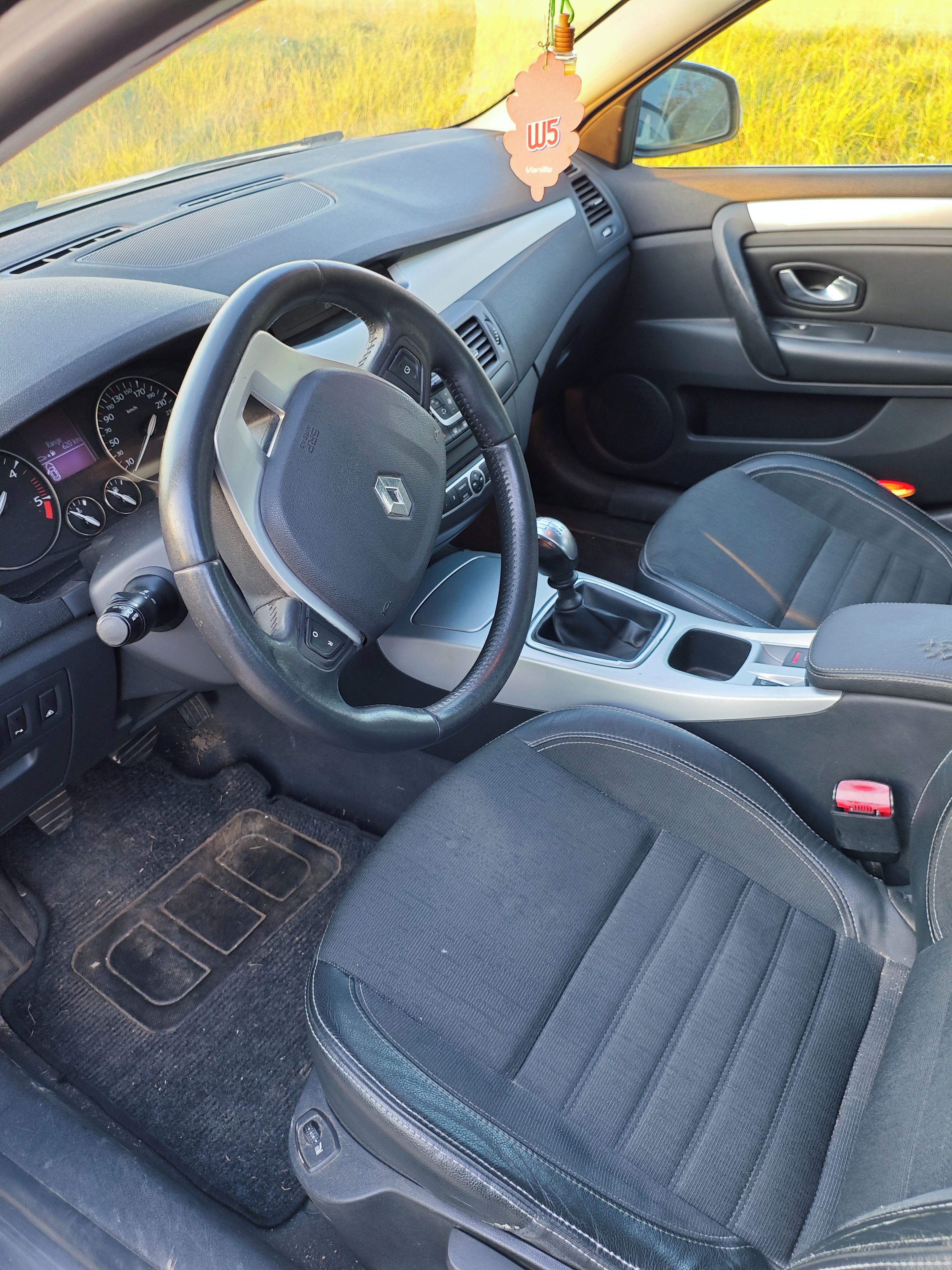 Renault Laguna, Servisováno - fotka 5