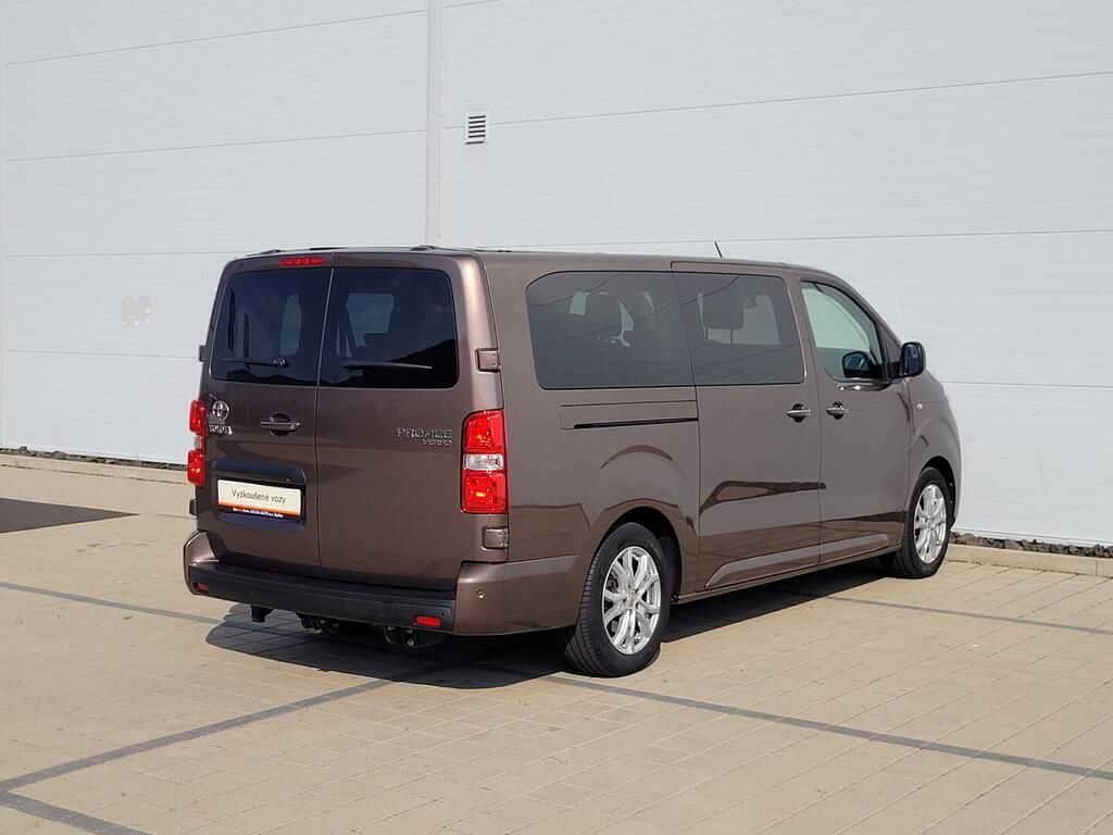 Toyota Proace Verso, Shuttle 2.0 2.0 D 130 kW - fotka 5
