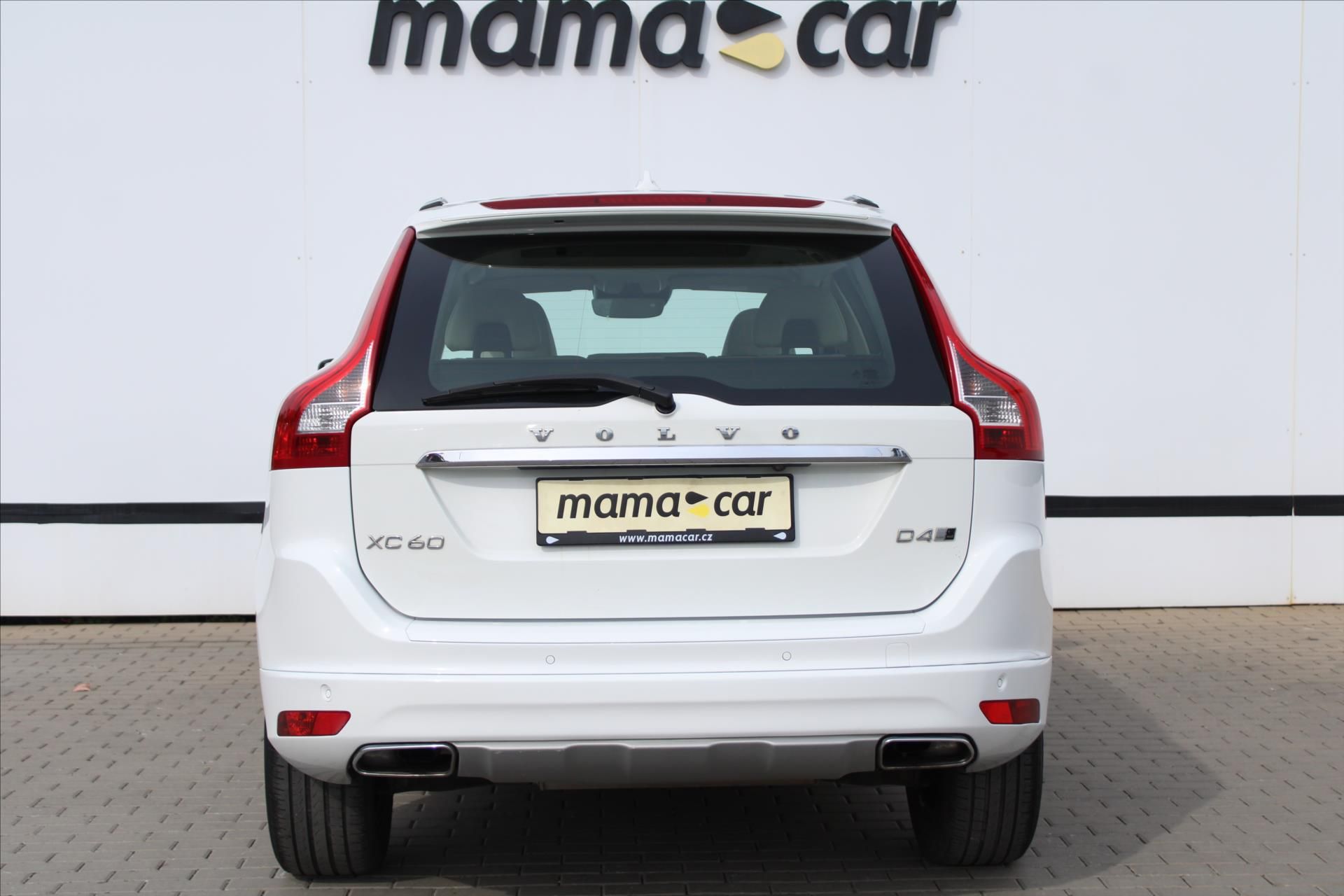 Volvo XC60, 2.4 D4 140kW SUMMUM - fotka 6
