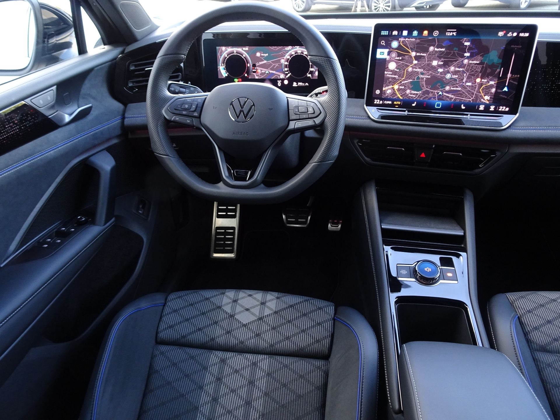 Volkswagen Tiguan, 2.0TDI DSG 4Motion R-line Peop - fotka 5