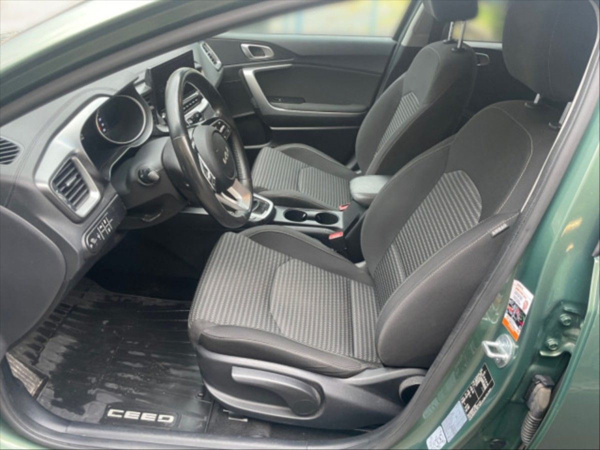 Kia Cee´d, 1,5 TGDI Top AT - fotka 5