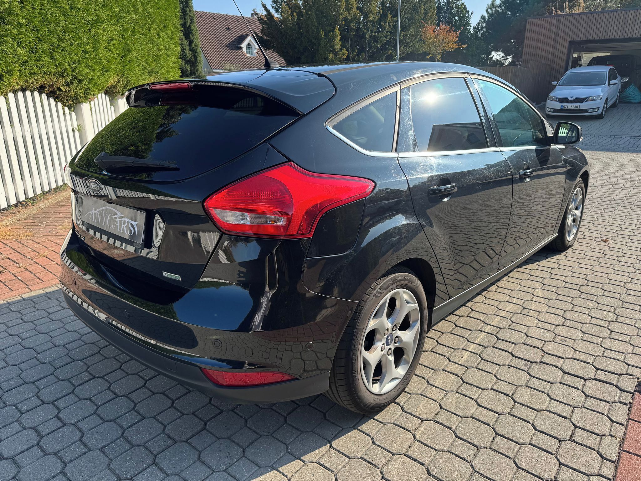 Ford Focus, 1.0i manual benzin - fotka 5