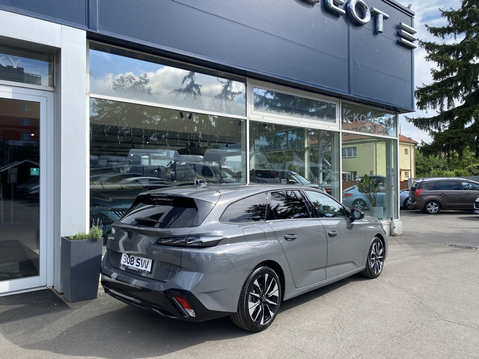 Peugeot 308, SW ALLURE 1.5 BHDi 130k EAT8 - fotka 6