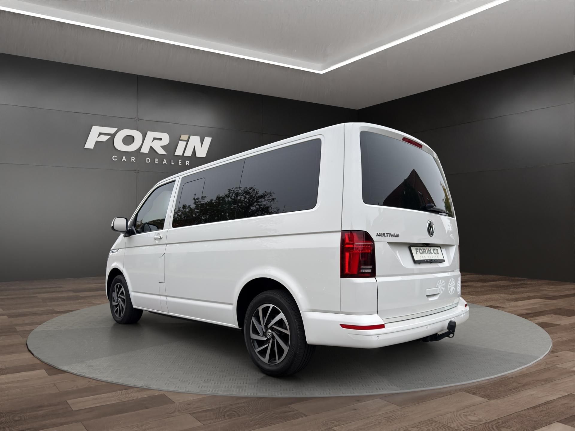 Volkswagen Multivan, 110KW DSG TAŽNÉ TOP STAV - fotka 4