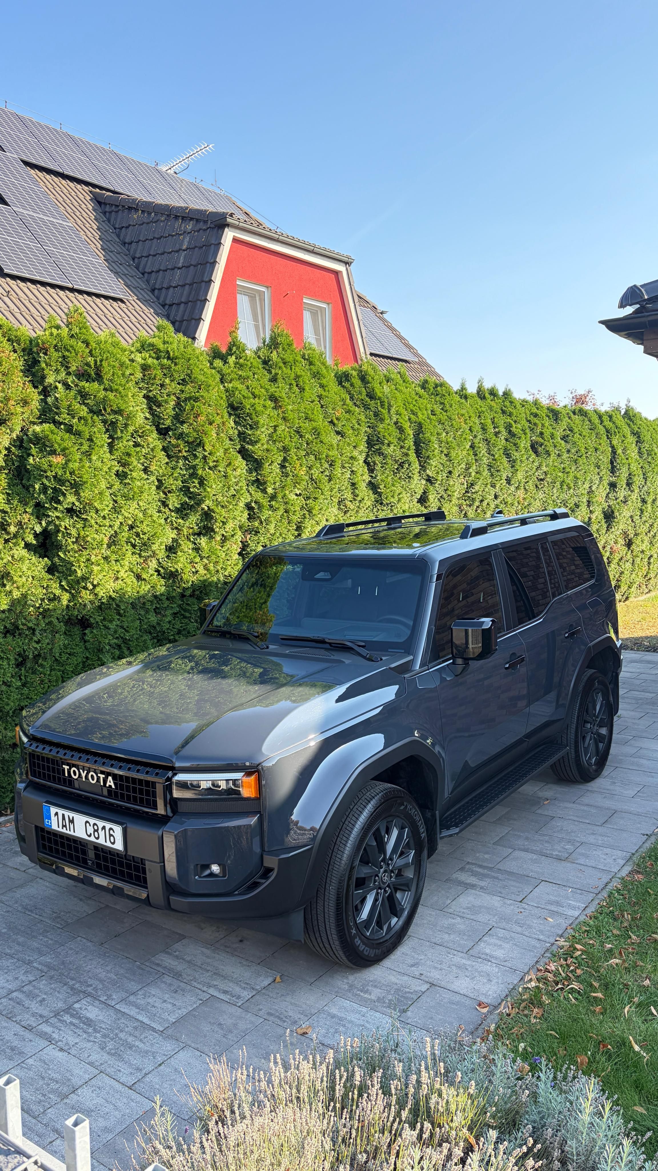 Toyota Land Cruiser, 1 majitel, executive, panorama