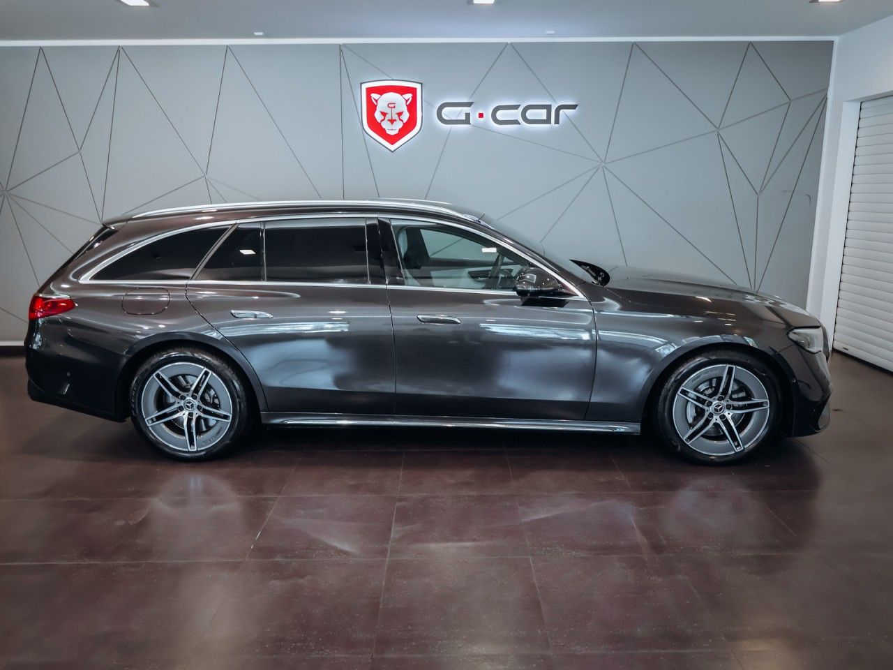 Mercedes-Benz Třídy E, E 450 4MATIC 280 kW AMG - fotka 4