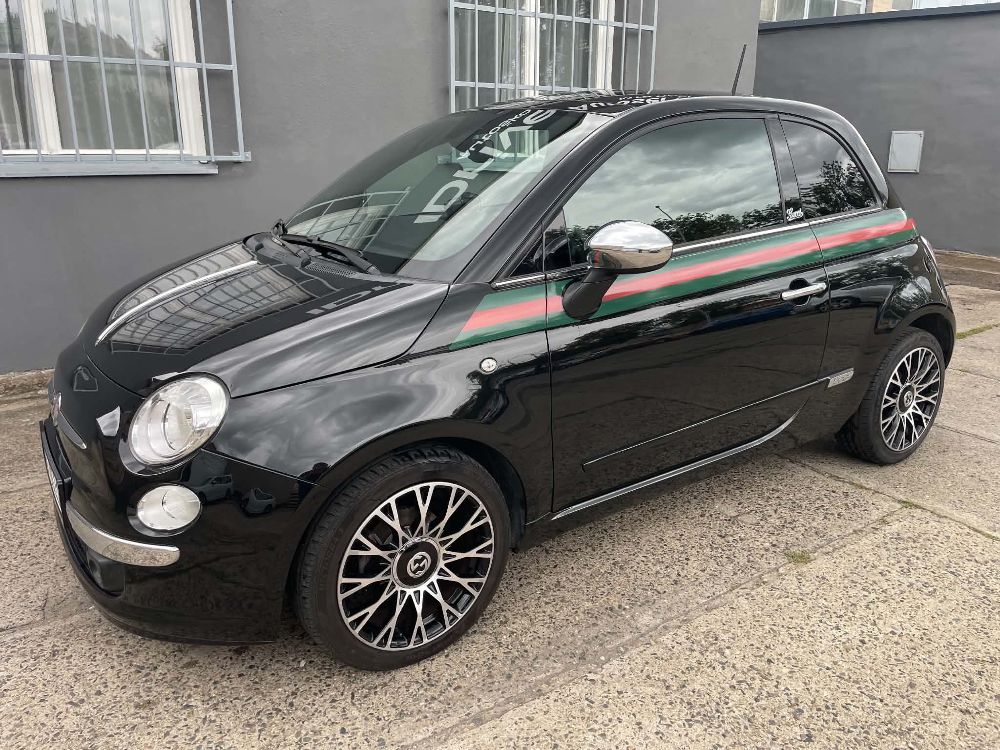 Fiat 500, Fiat 500 Gucci 1.2 automat - fotka 2