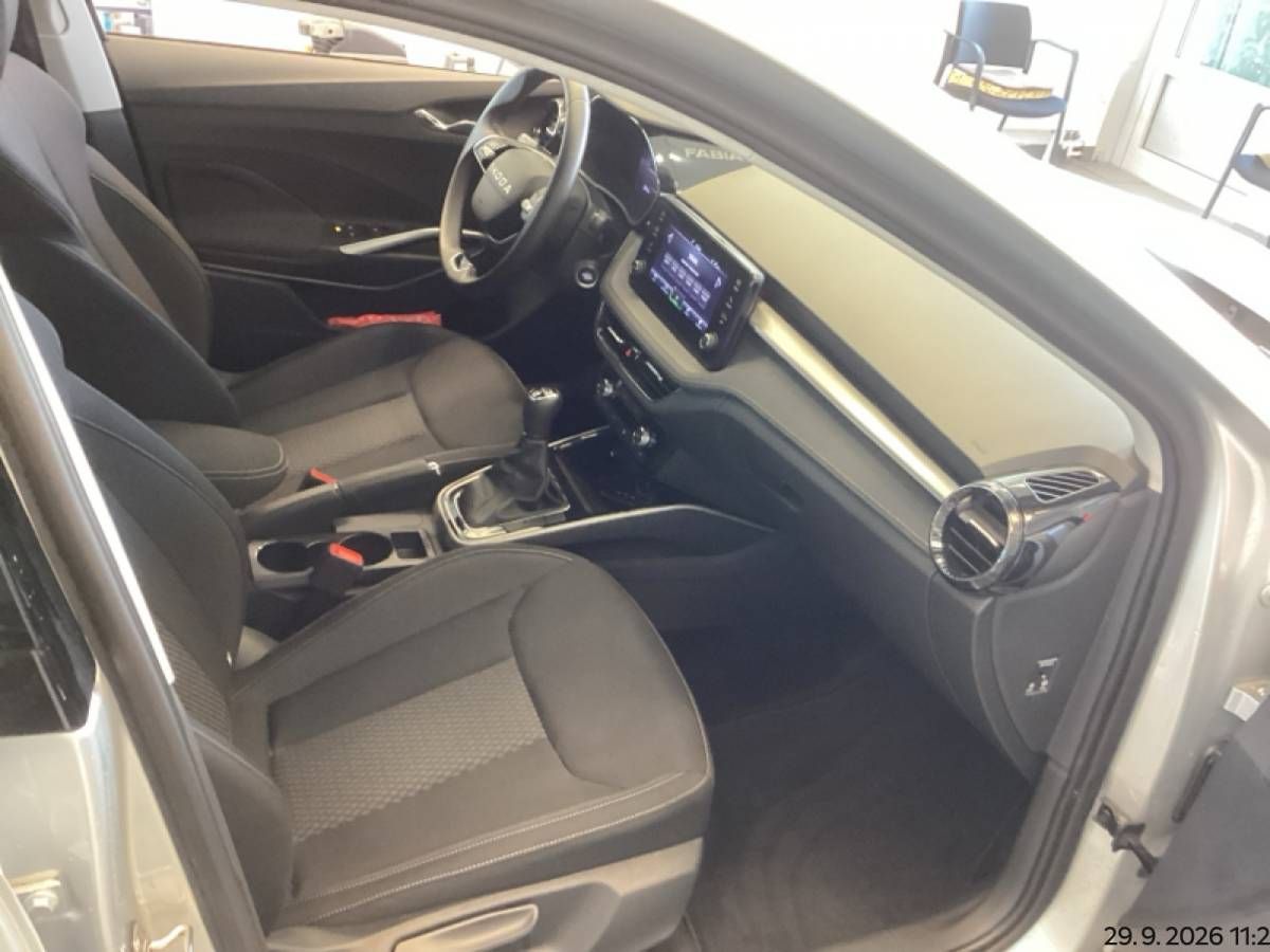 Škoda Fabia, Top Selection 1,0 TSI 70kW MT5 - fotka 6