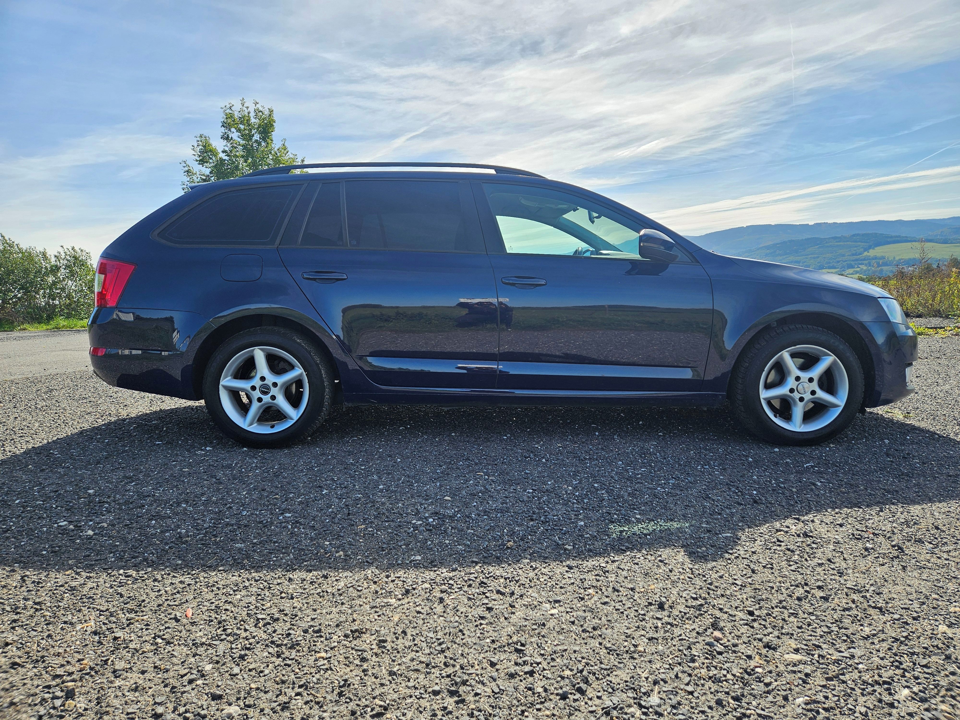 Škoda Octavia, 1.6 TDi - fotka 3