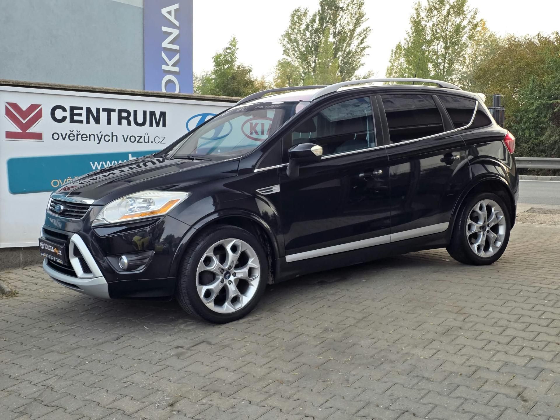 Ford Kuga, 2.0-AUTOMAT-KŮŽE/TEXTIL-ODĚRKY - fotka 3