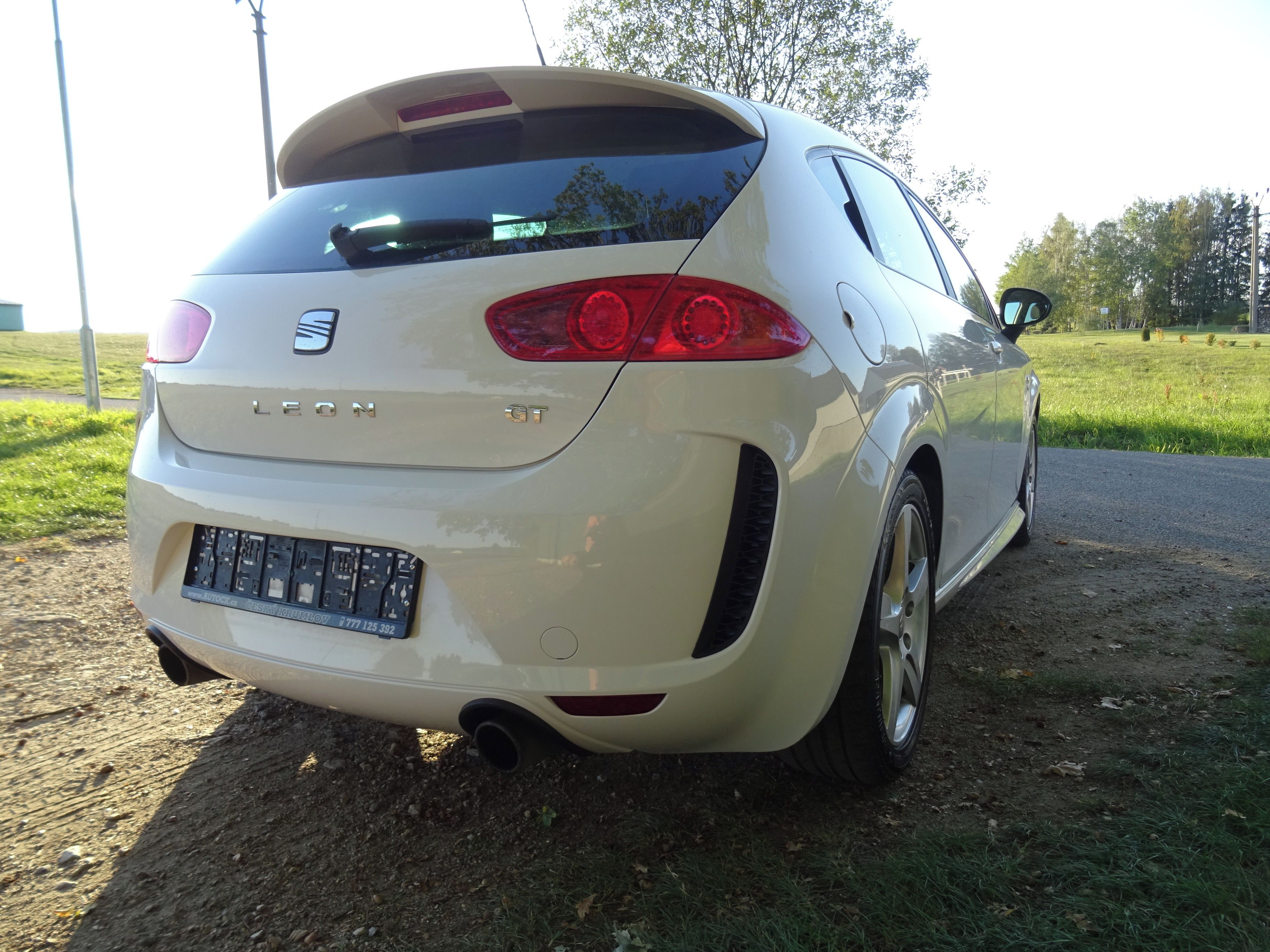 Seat Leon, 1,2TSI GT po velkém servisu! - fotka 4