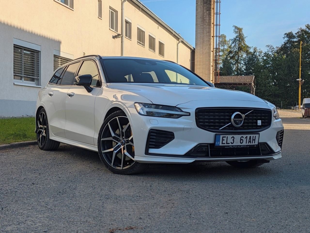 Volvo V60, PE, Ohlins, Brembo, B+W - fotka 4