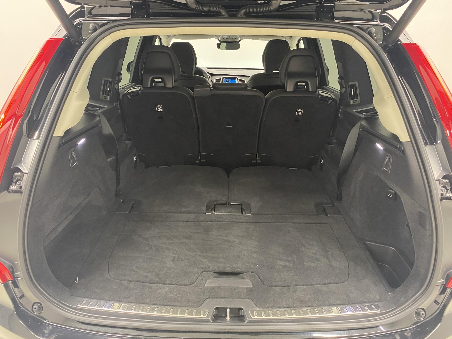 Volvo XC90, B5 AWD BRIGHT ULTIMATE AUT 7m - fotka 6