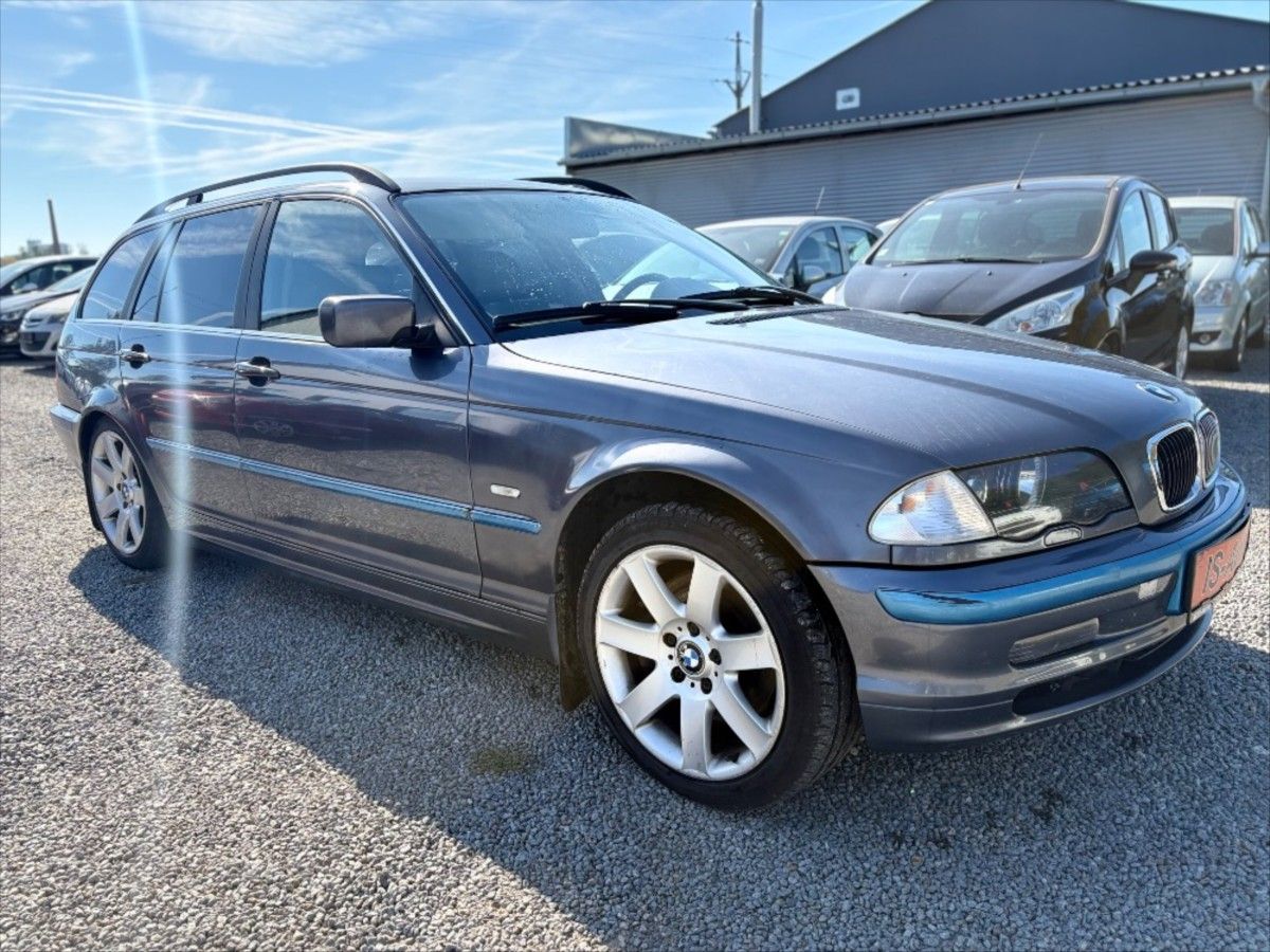 BMW Řada 3, 3,0 330XD COMBI  4x4 - fotka 2