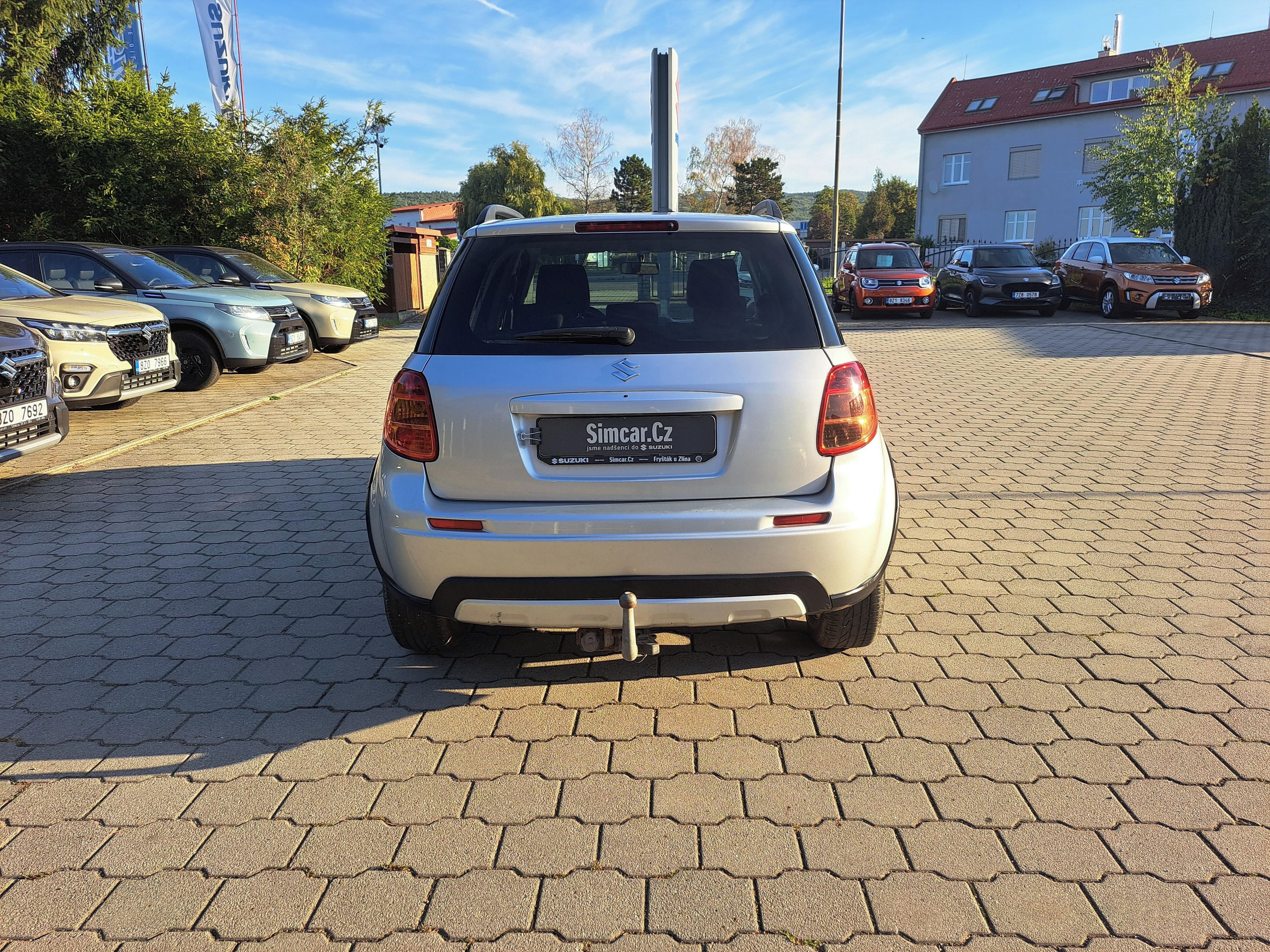 Suzuki SX4, 1,6 GLX Automat - fotka 4