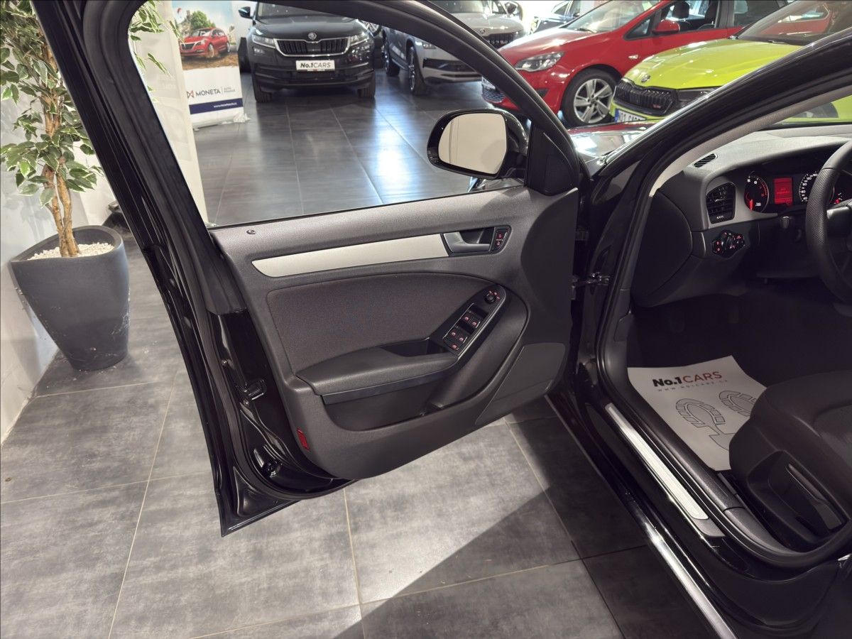 Audi A4, 1,8   TFSI B8 BI-XENON ALU R18 - fotka 6