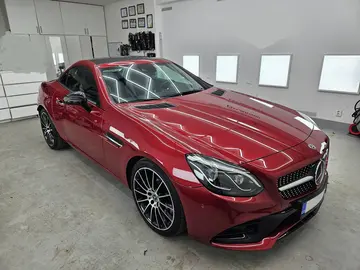 Mercedes-Benz SLC, 300 AMG + Night paket Harman