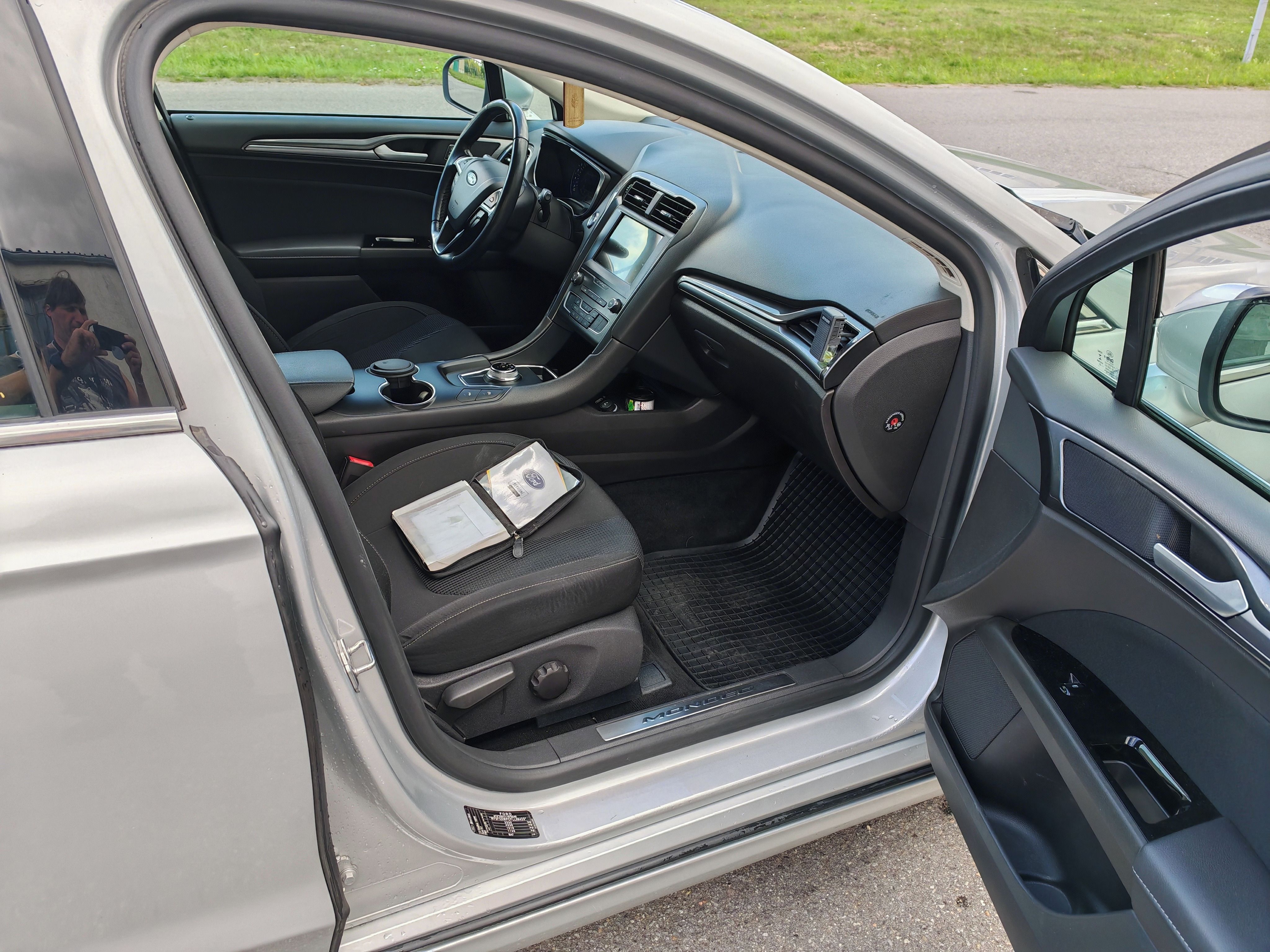Ford Mondeo - fotka 5