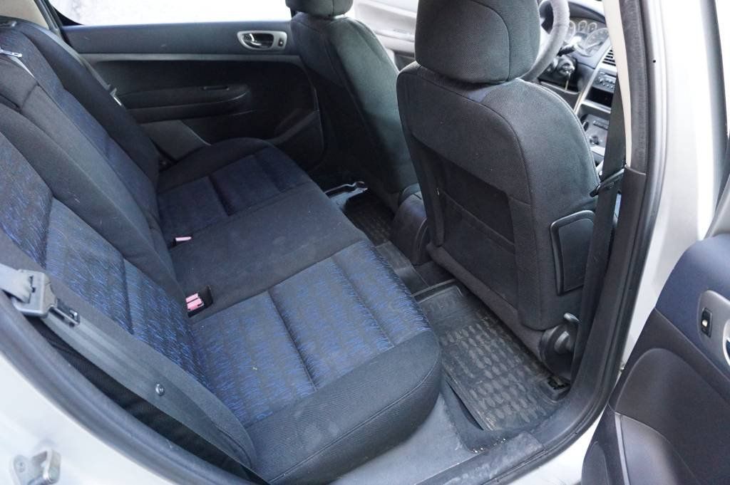 Peugeot 307, 2,0 HDI - fotka 6