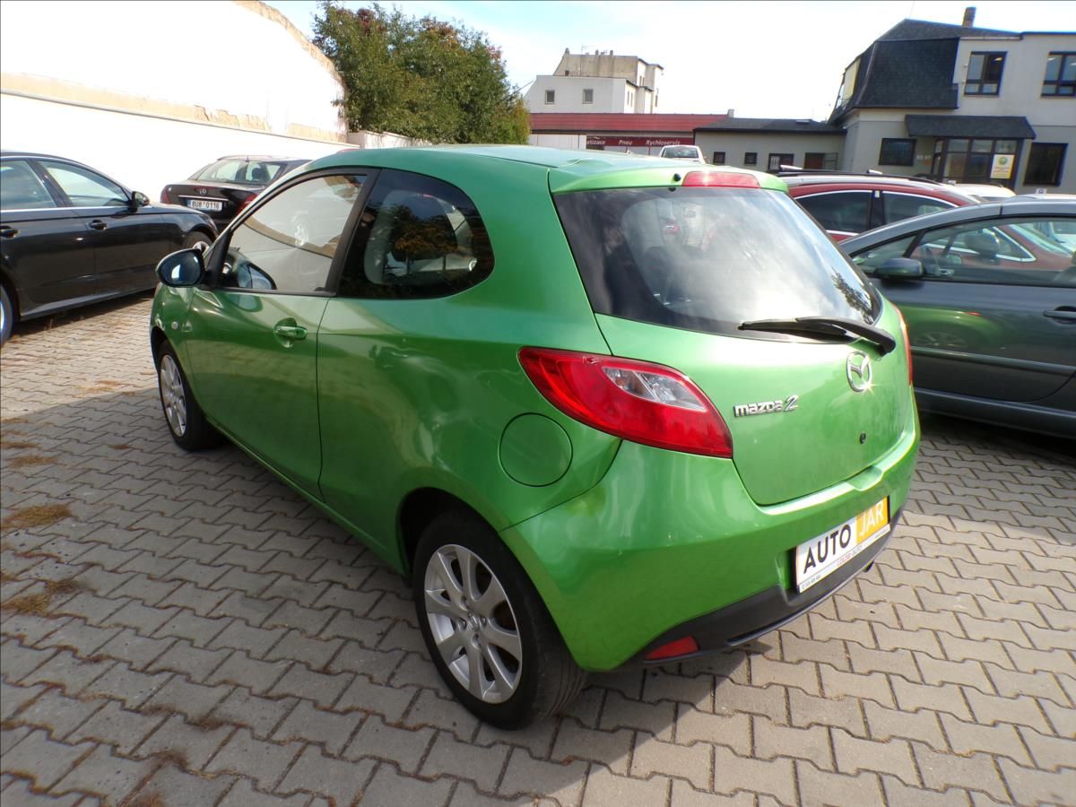 Mazda 2, 1,4 i  KLIMATIZACE - fotka 4