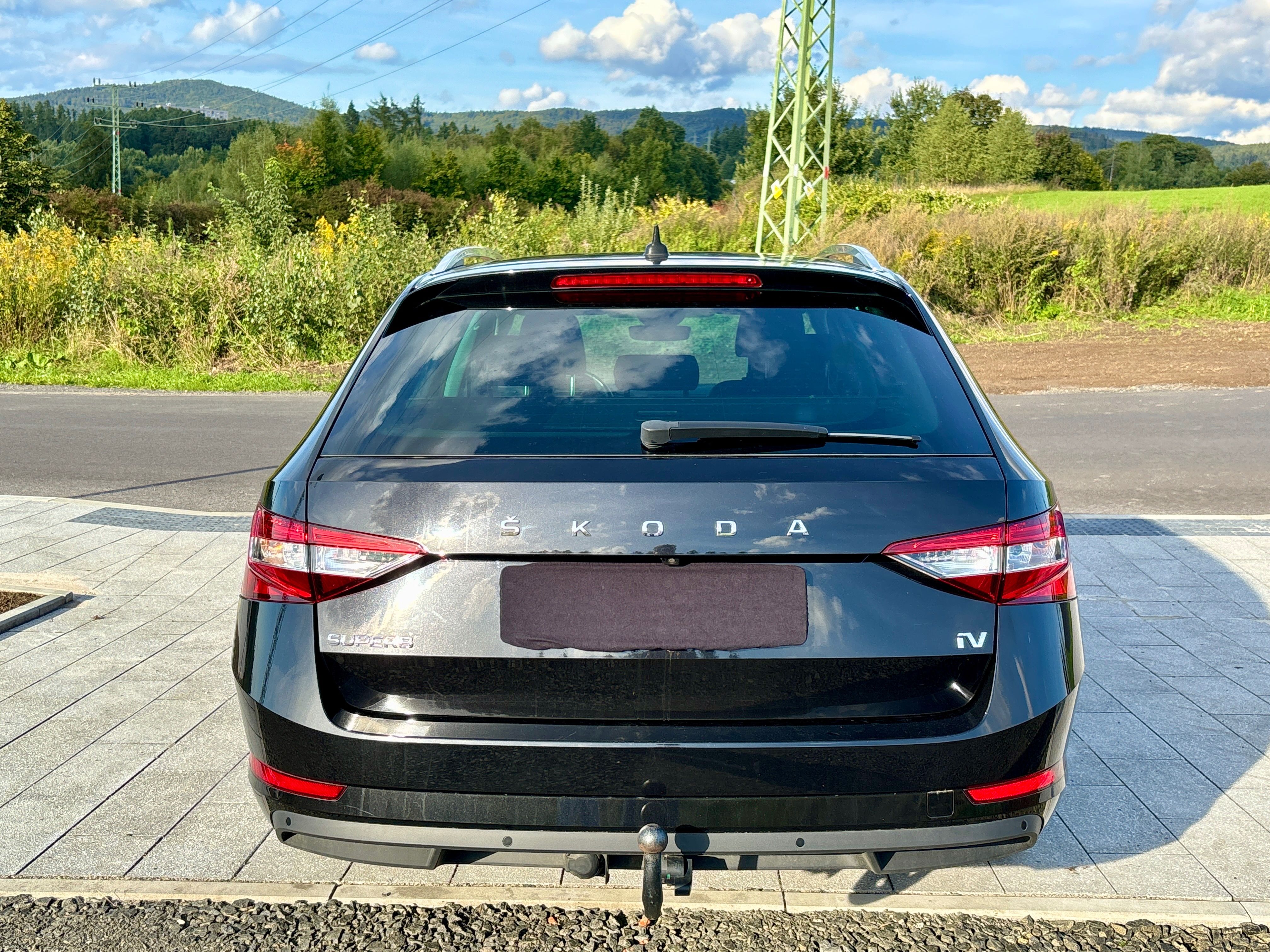 Škoda Superb, Plug-in/2021/Canton/Tažné - fotka 5