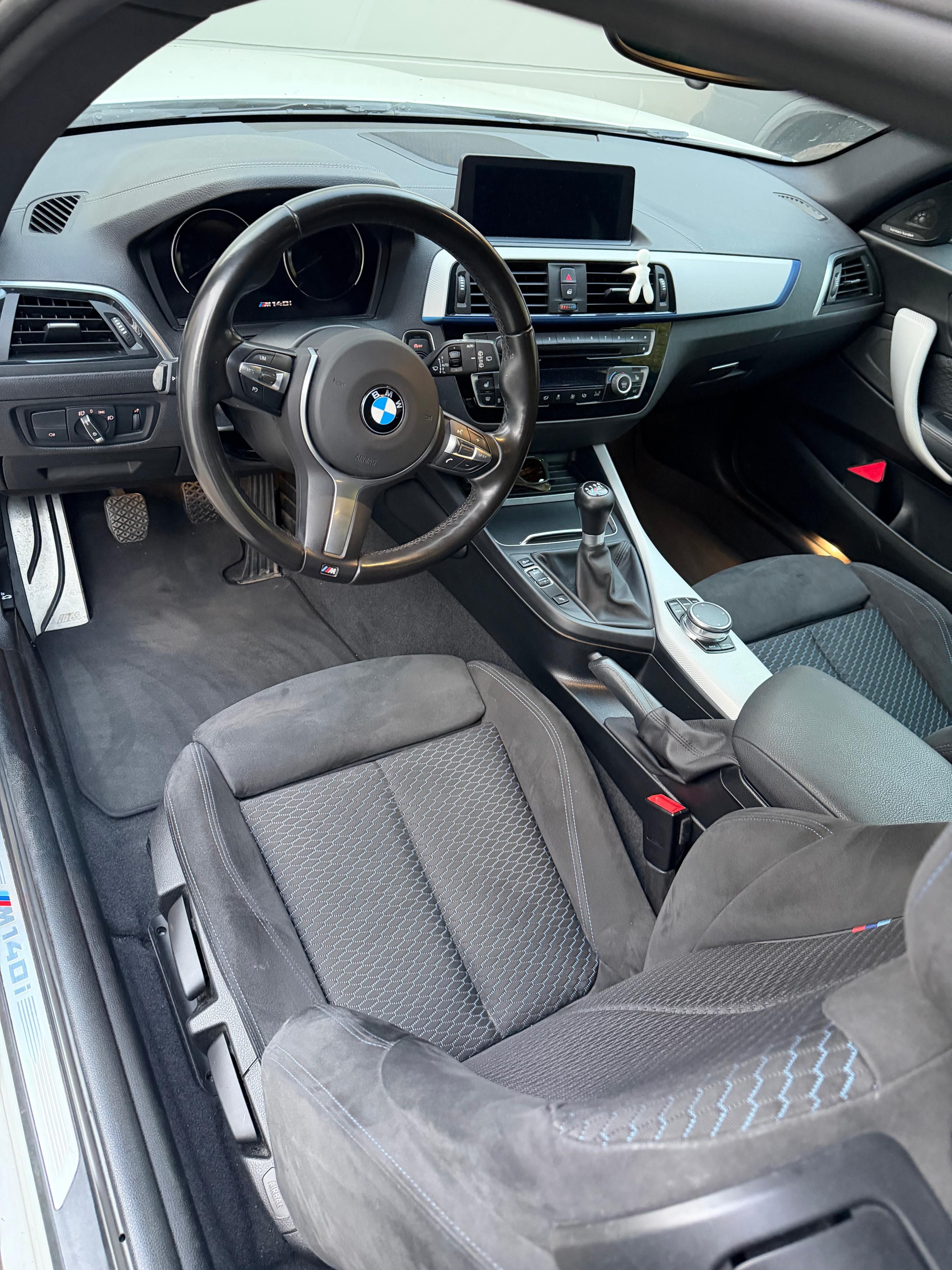 BMW Řada 1, M 140i MANUÁL - fotka 6