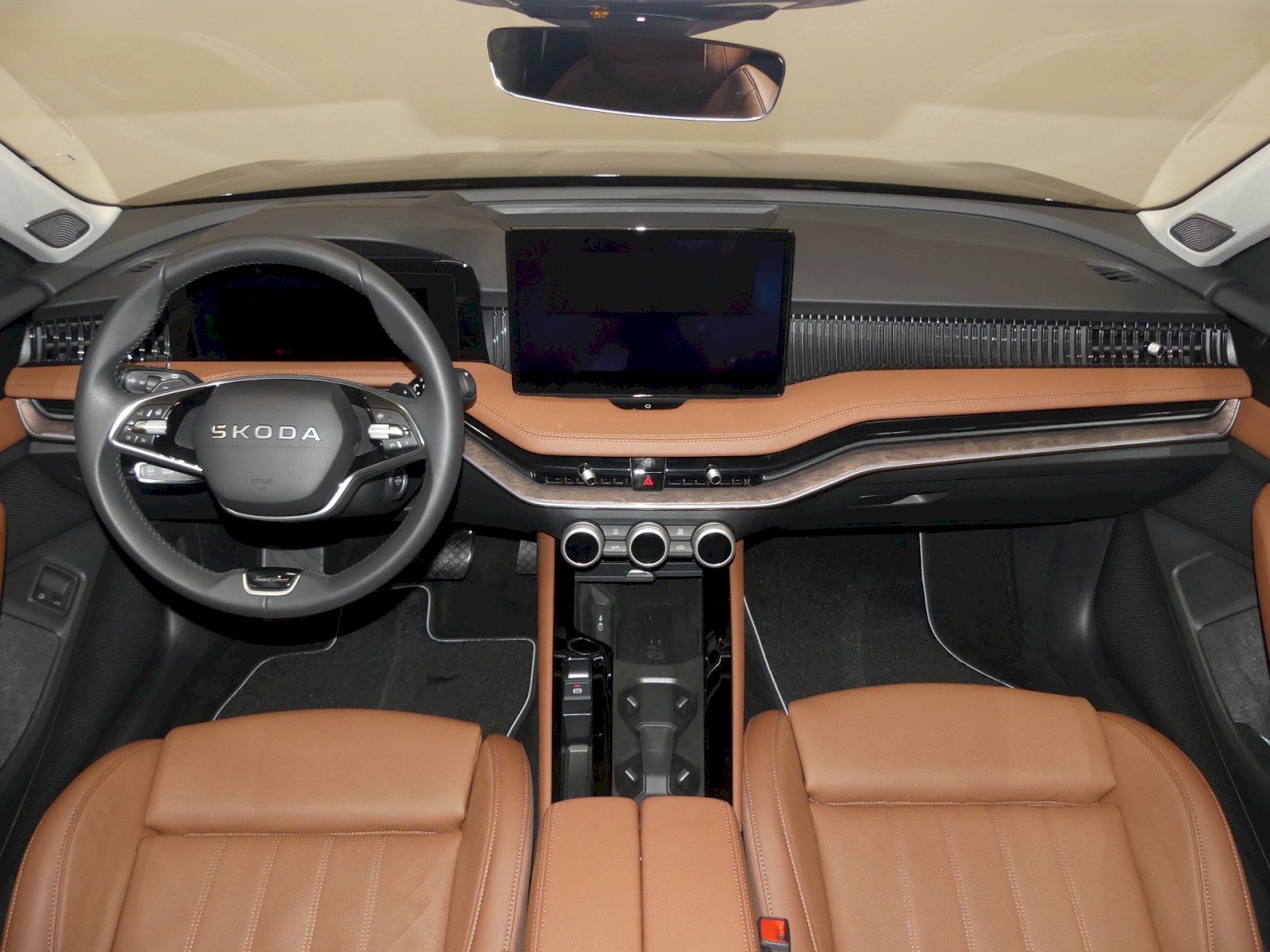 Škoda Superb, L&K DSG 2.0TDI 110kW - fotka 5
