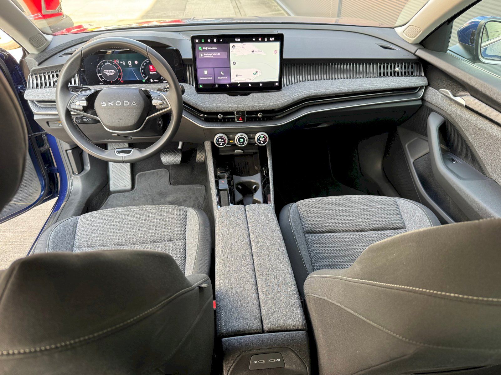 Škoda Superb, DSG 2.0 TDI 110 kW Selection - fotka 5