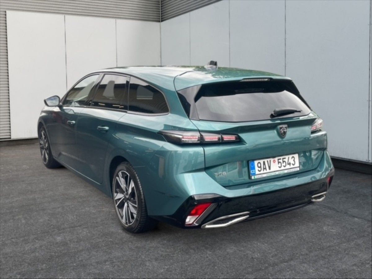 Peugeot 308, 1,2 PT 130 Allure - fotka 4