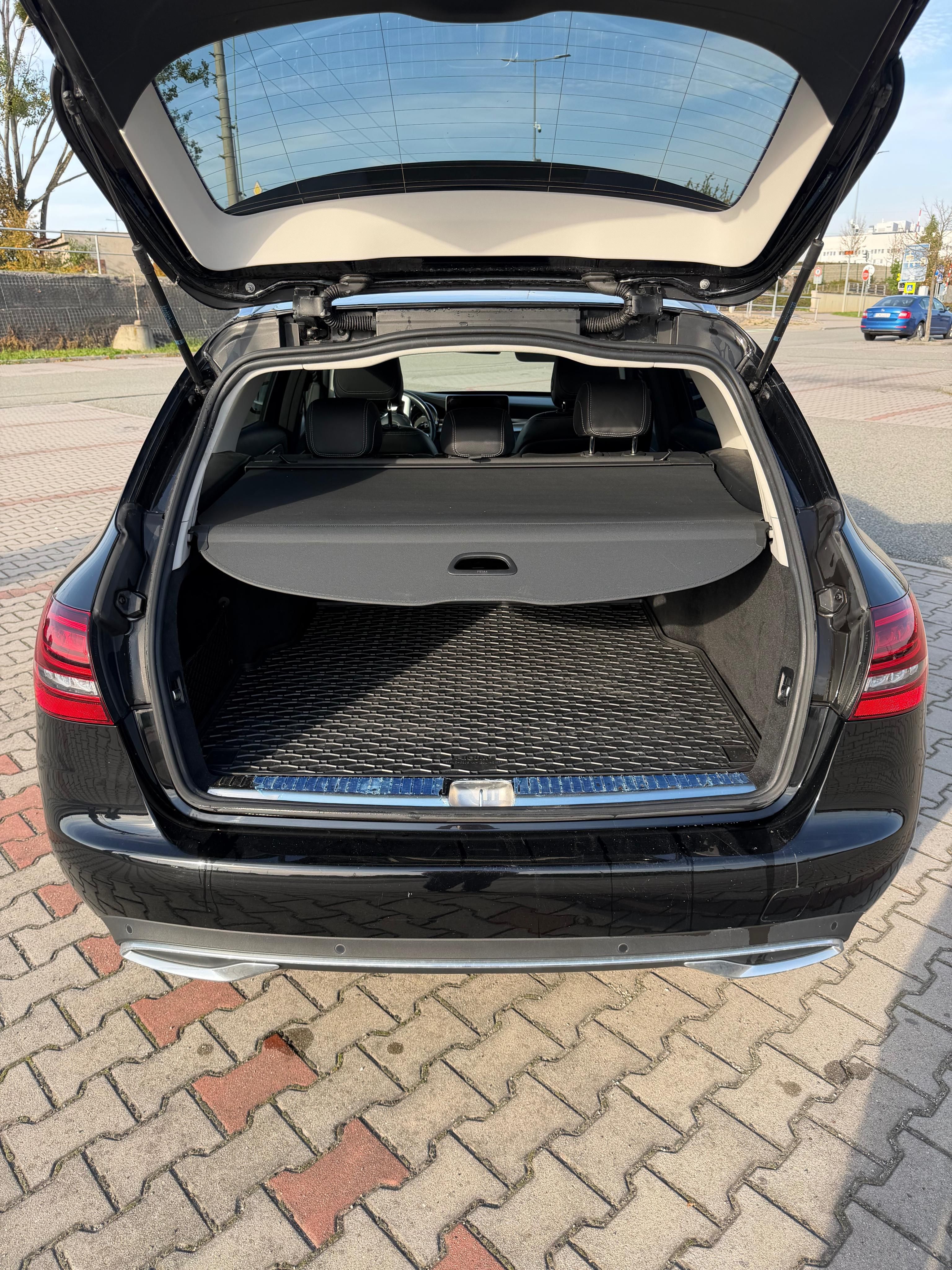 Mercedes-Benz Třídy C, Mercedes c220d - fotka 4