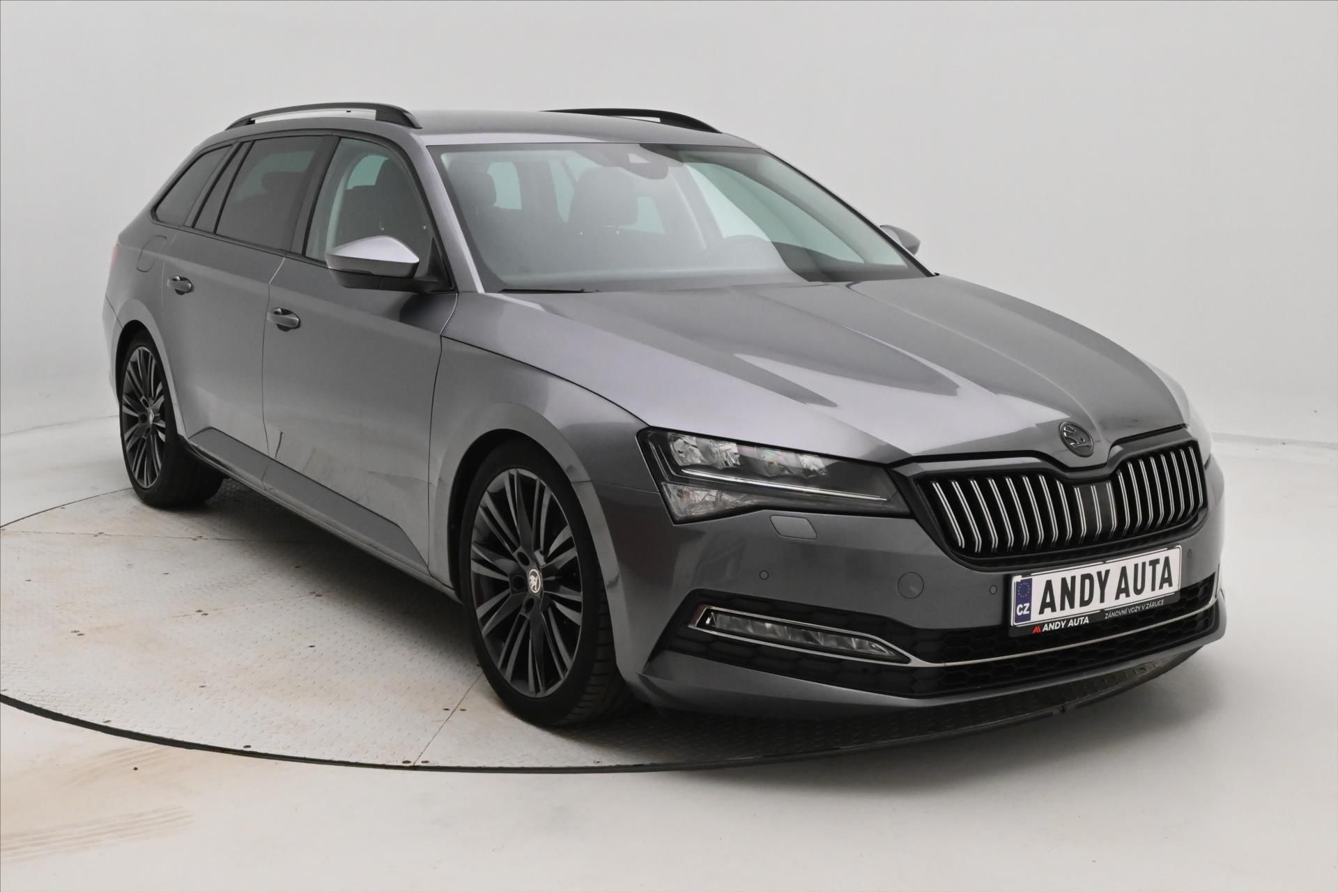 Škoda Superb, 2,0 TDI 110kW DSG Style Záruka - fotka 3
