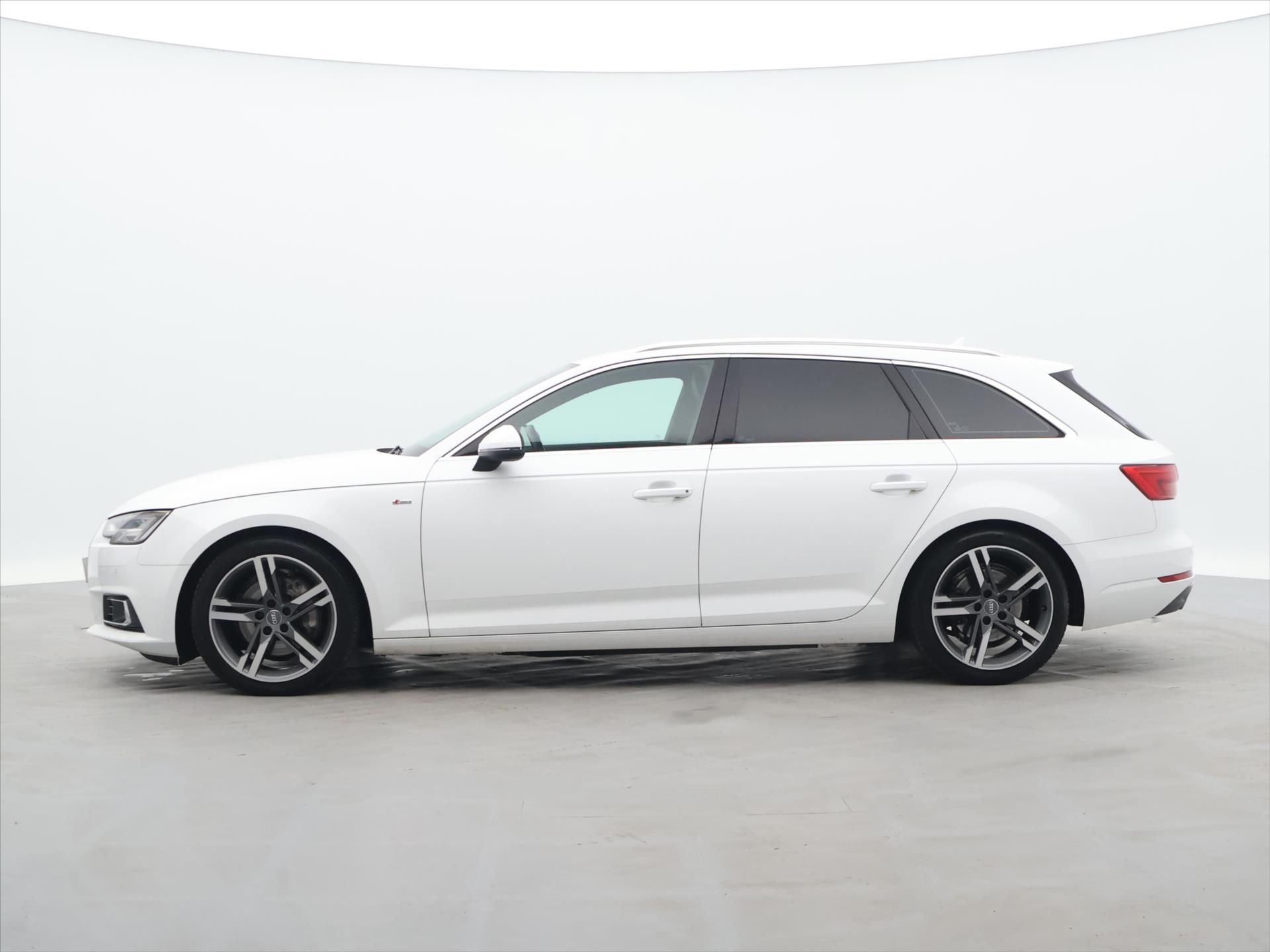 Audi A4, 3,0 TDI quattro S-line S-Troni - fotka 4