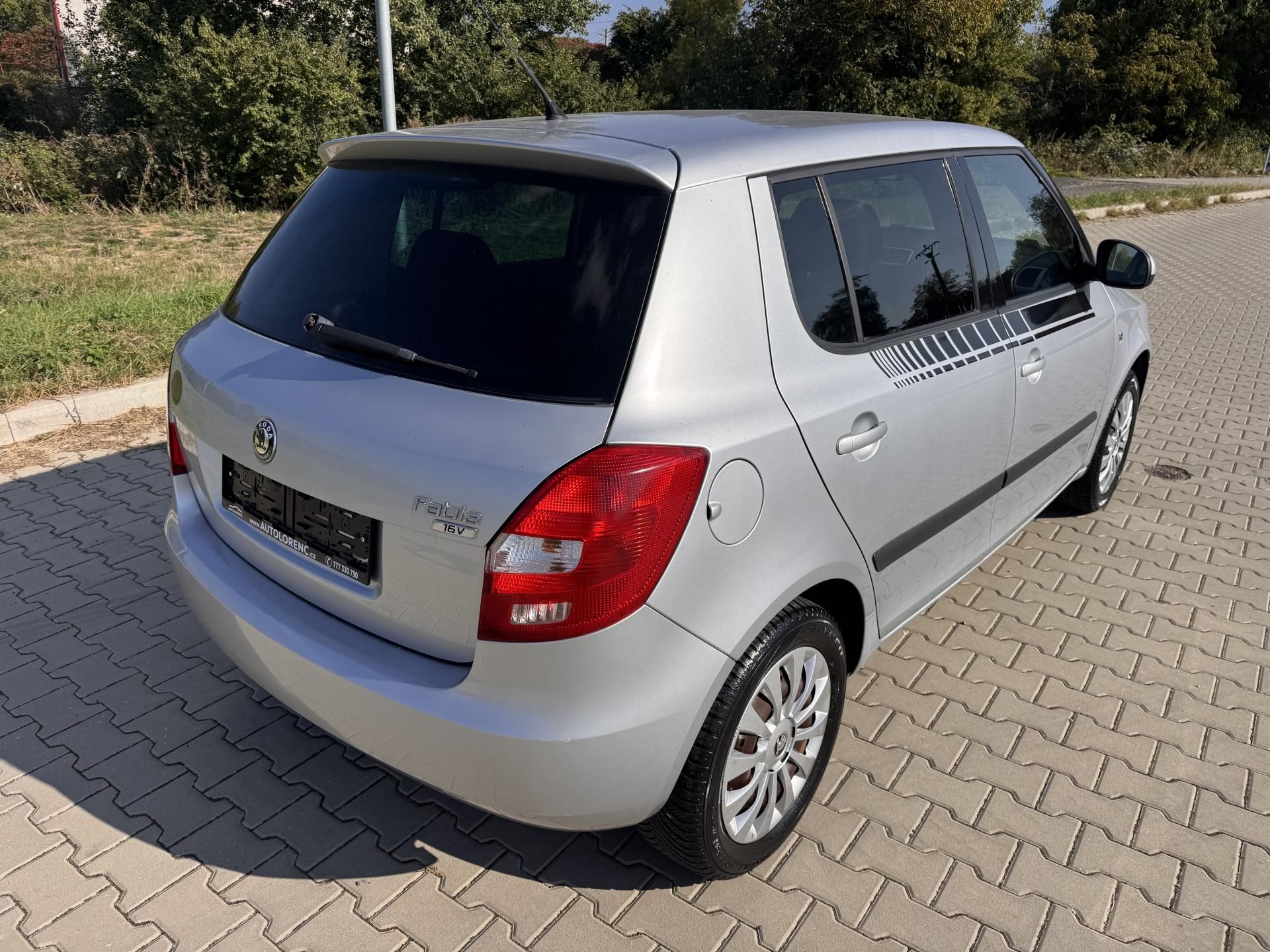 Škoda Fabia, 1.4i 63Kw Ambition - fotka 4