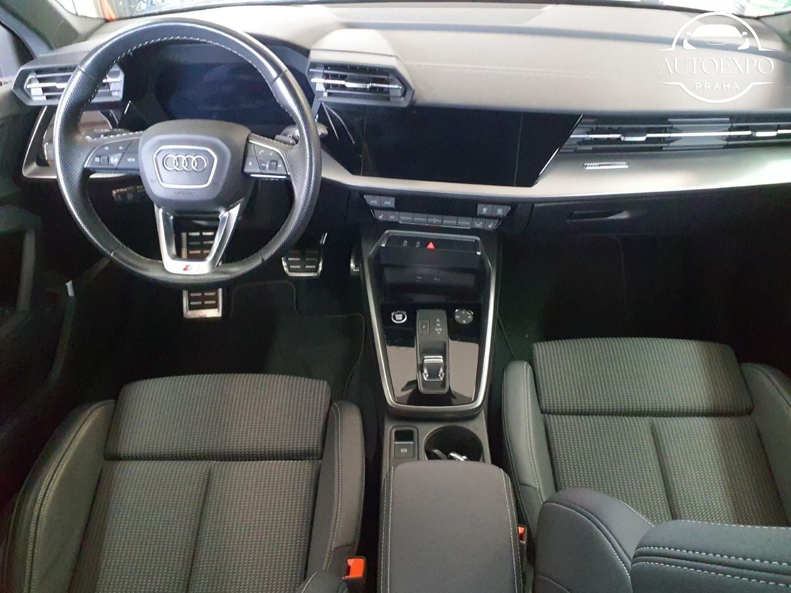 Audi A3, *35 TFSI S line Matrix * - fotka 4