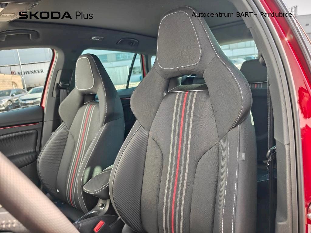 Škoda Kamiq, 1,5 TSI / 110 kW / Monte Carlo - fotka 6