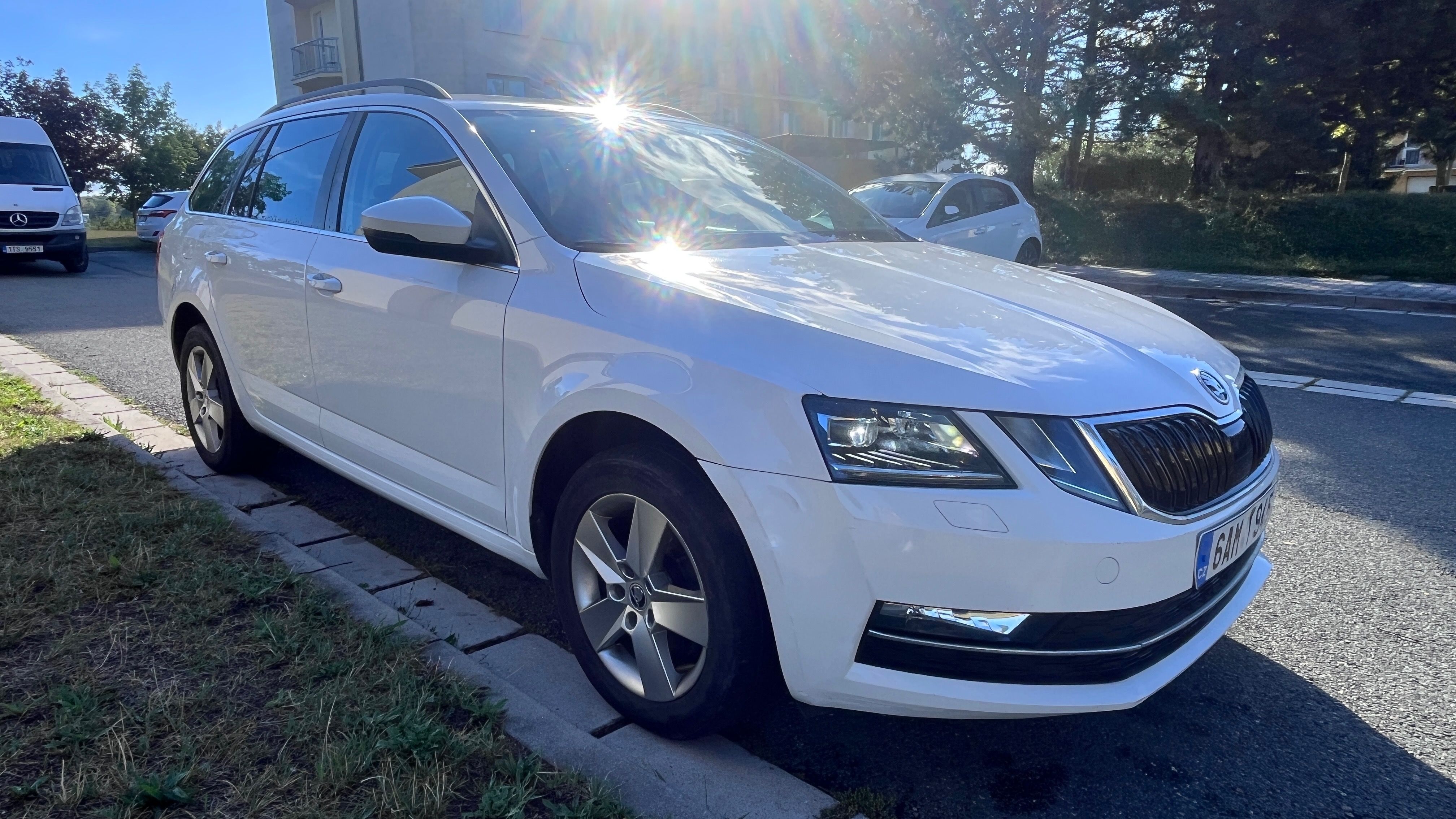Škoda Octavia - fotka 3