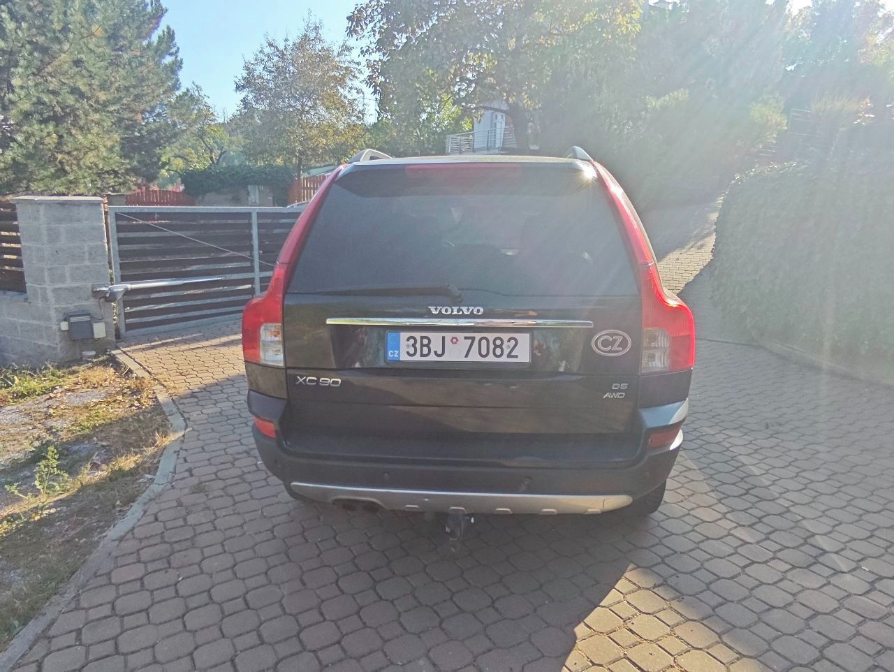 Volvo XC90, 2.4 D5 AWD - fotka 4