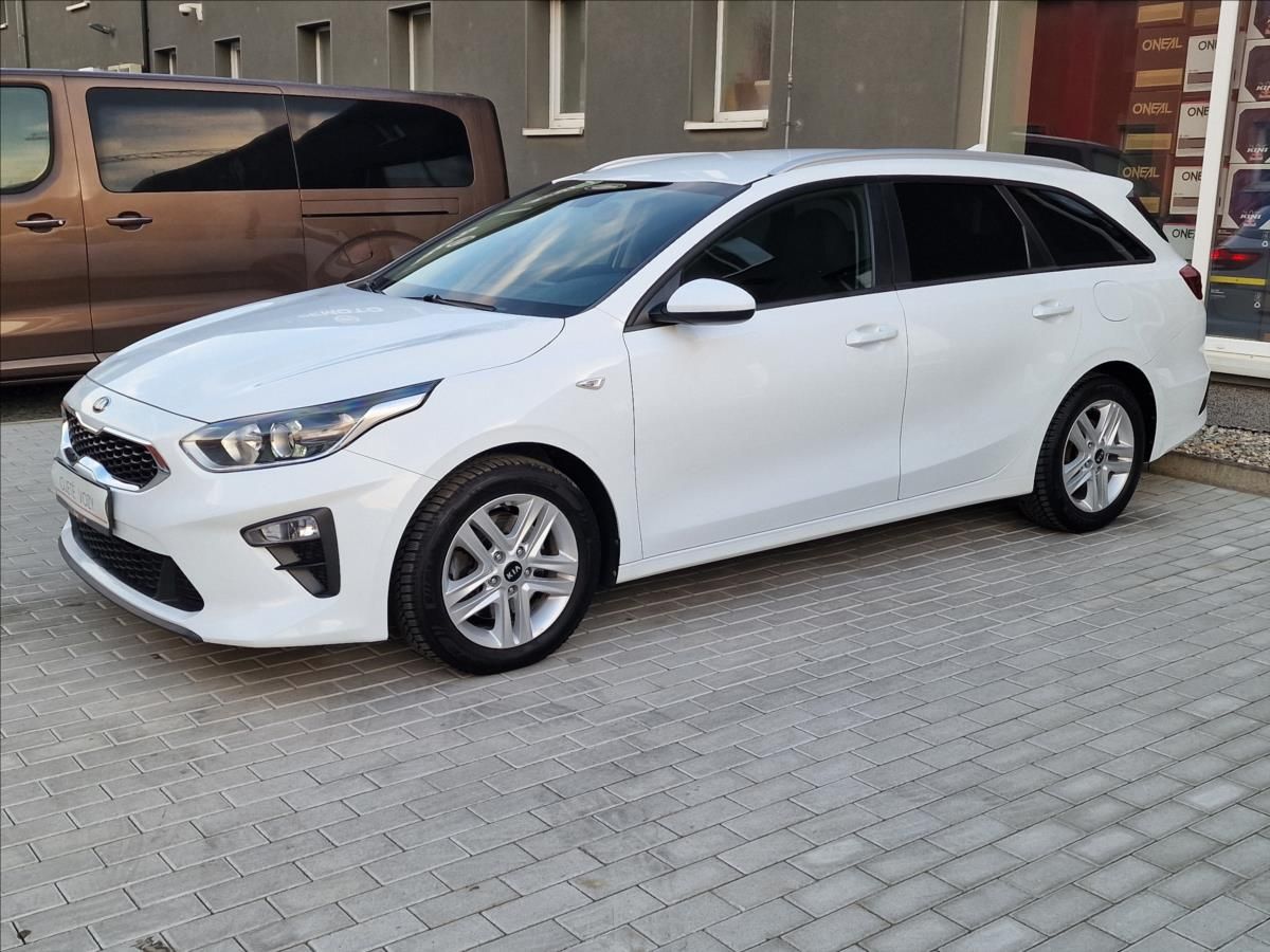 Kia Cee´d, 1.6CRDi 100kW Fresh SW,1.Maj. - fotka 6